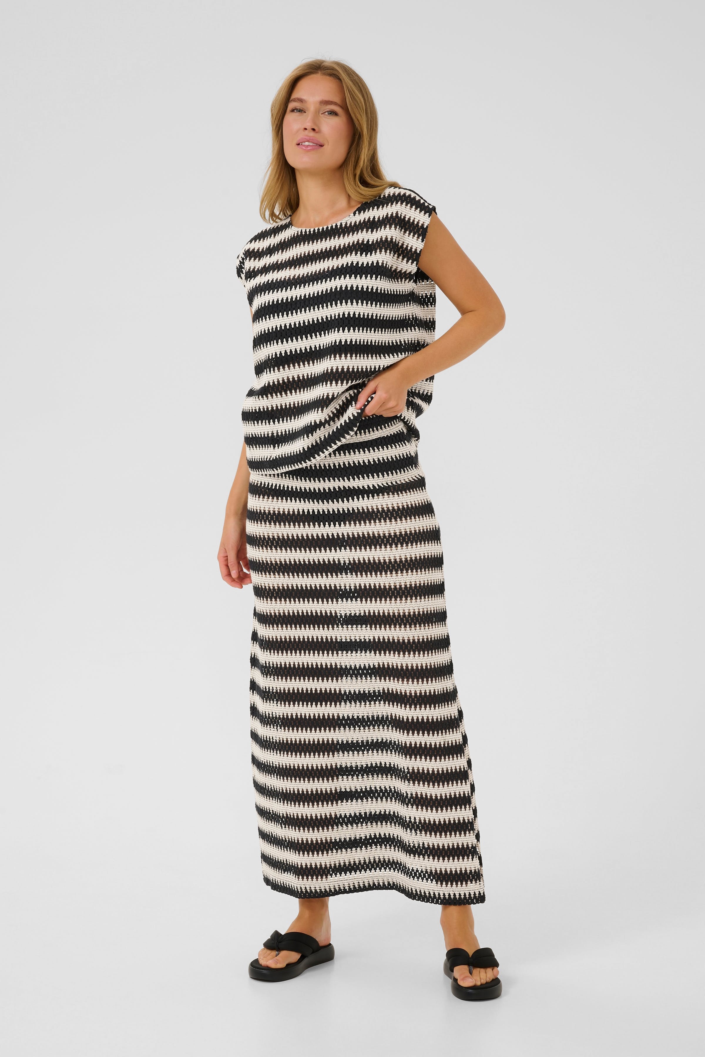 KAmolin Bluse LOOKBOOK FRONT 10509916-107418