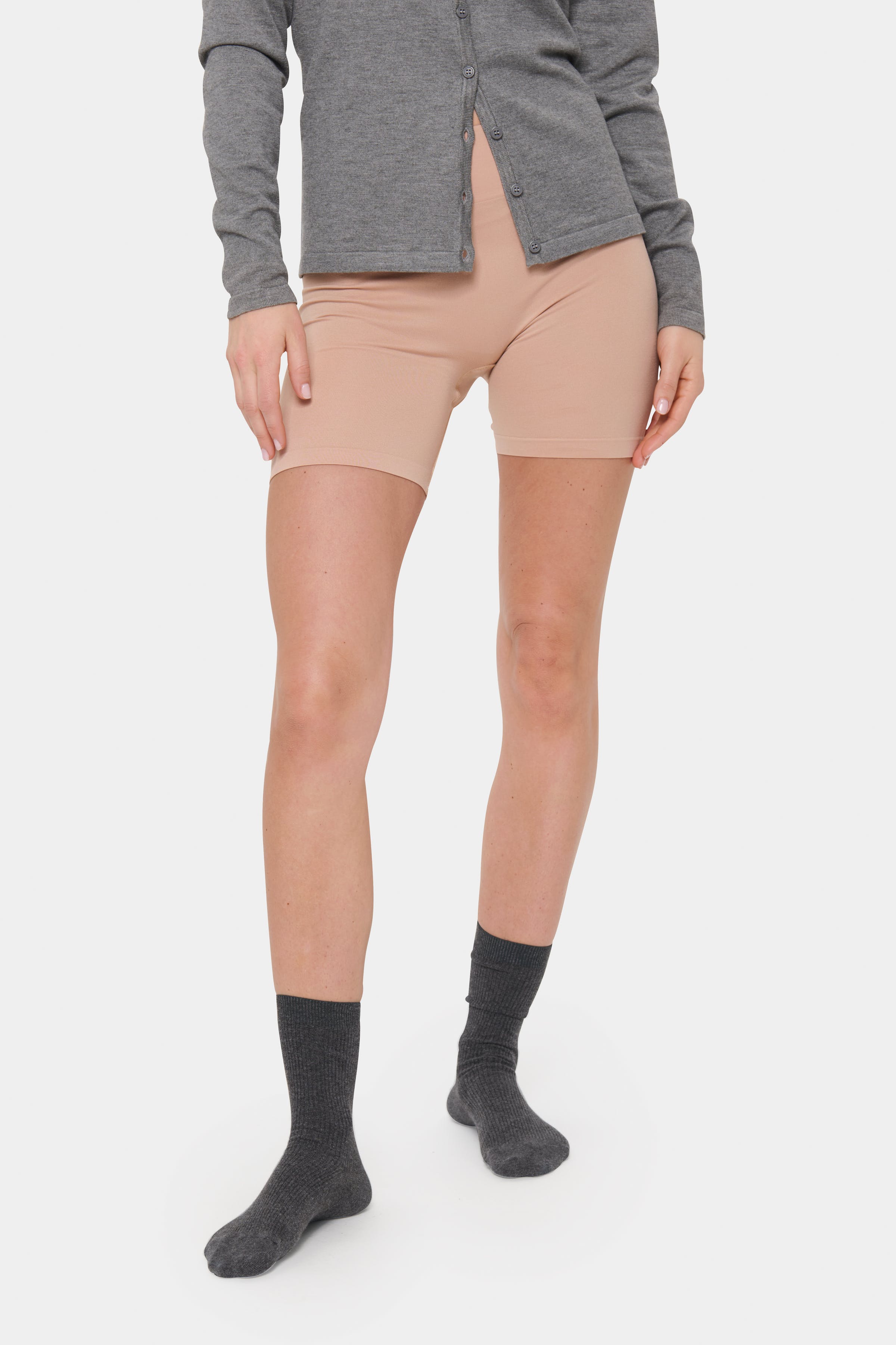 T5920, Shorts LOOKBOOK FRONT 30501052-5133