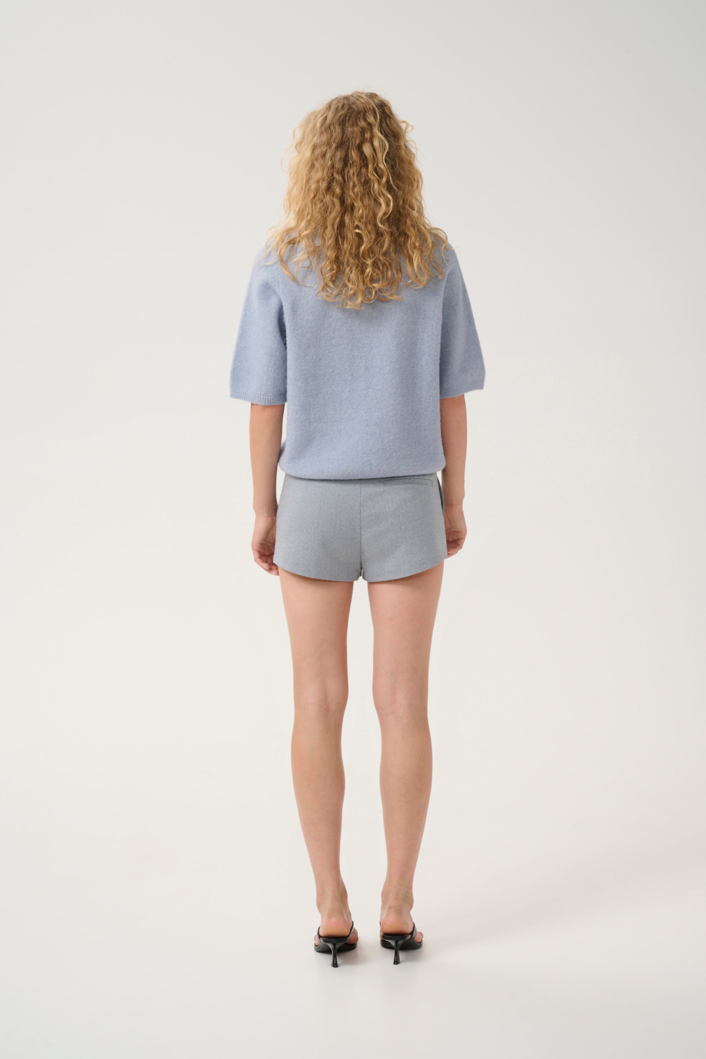 GZpaulia Shorts LOOKBOOK BACK 10910018-107205