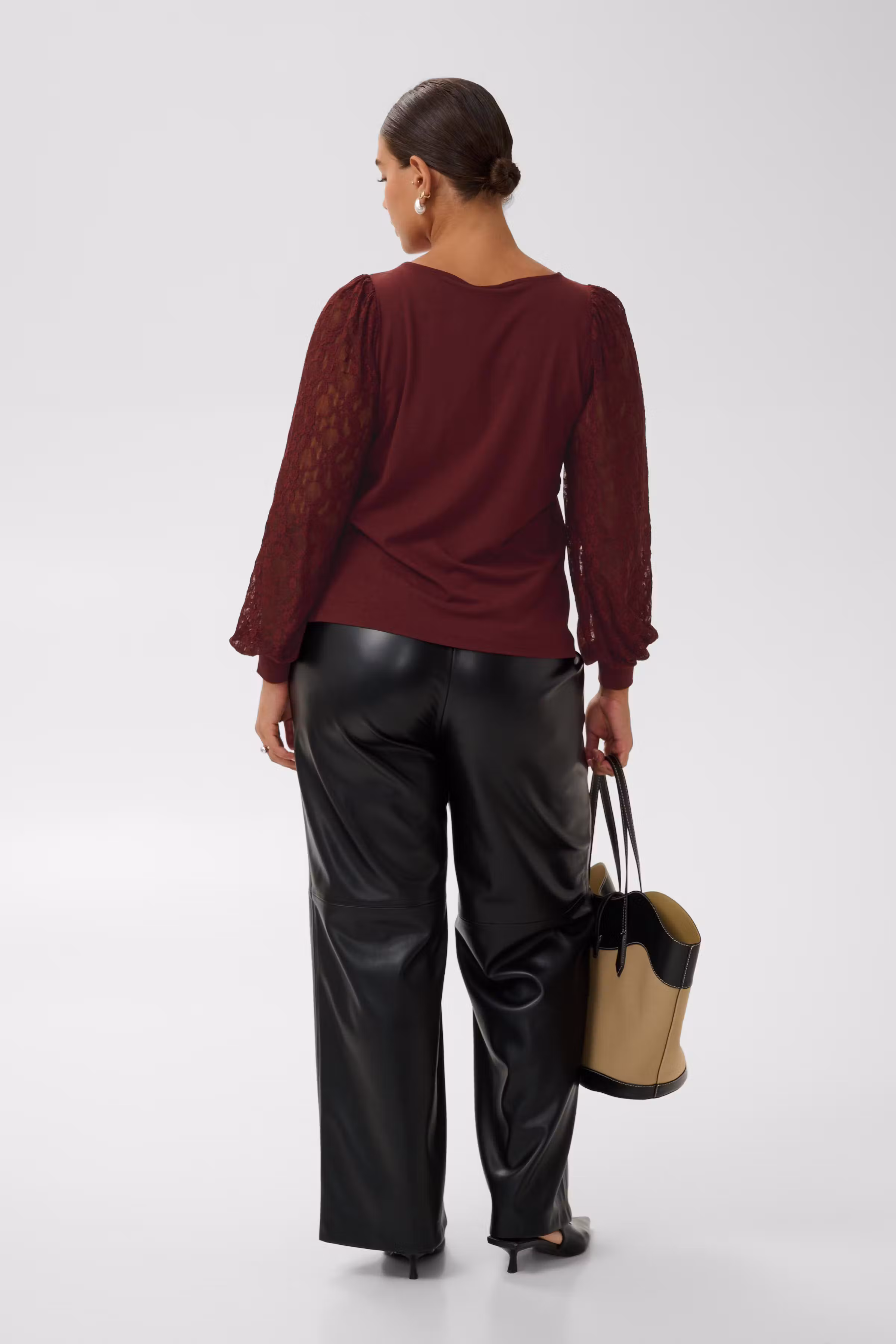 KCleona Blouse LOOKBOOK BACK 10584591-191525