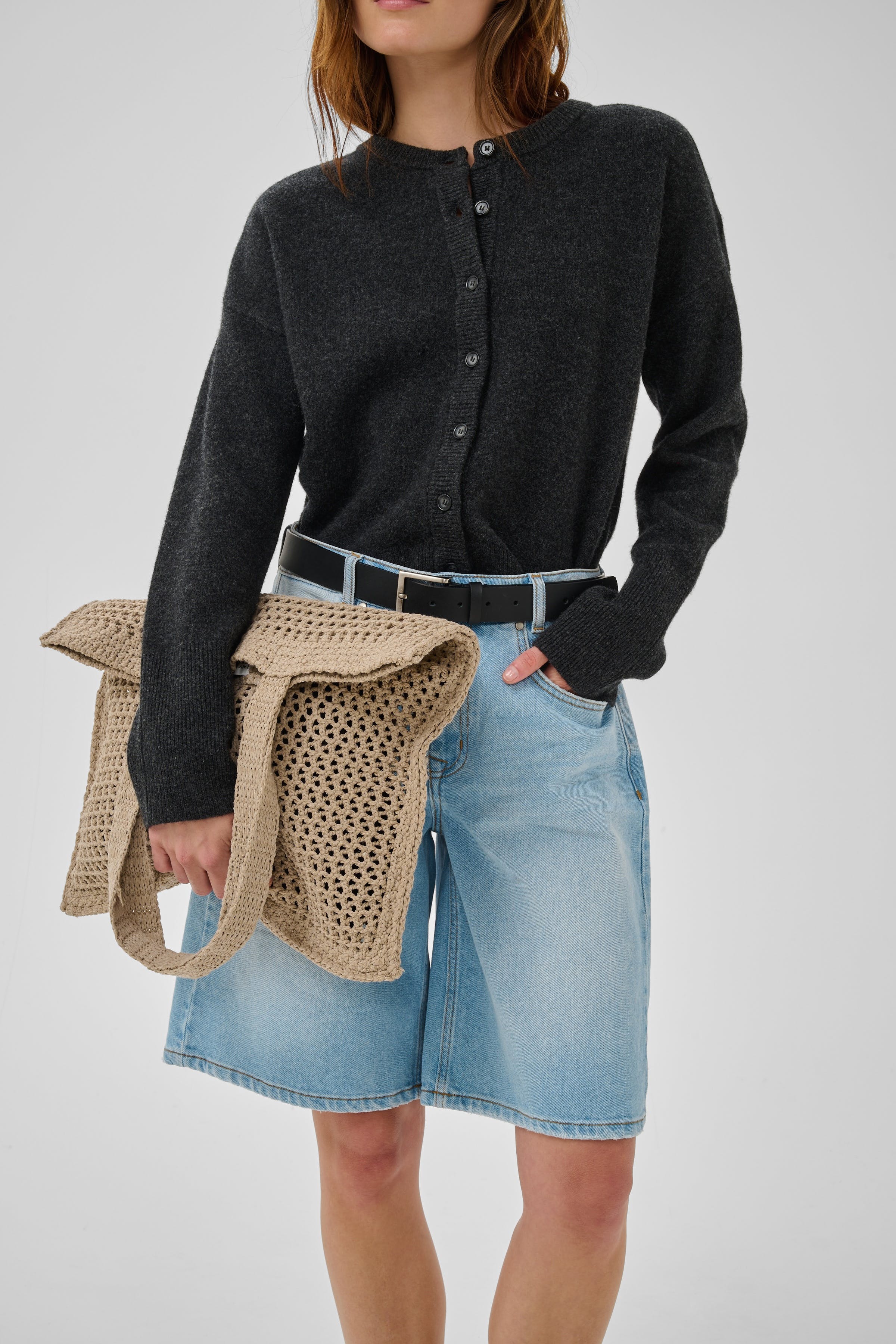 13 THE KNIT CARDIGAN LOCATION NONE 10705548-100379