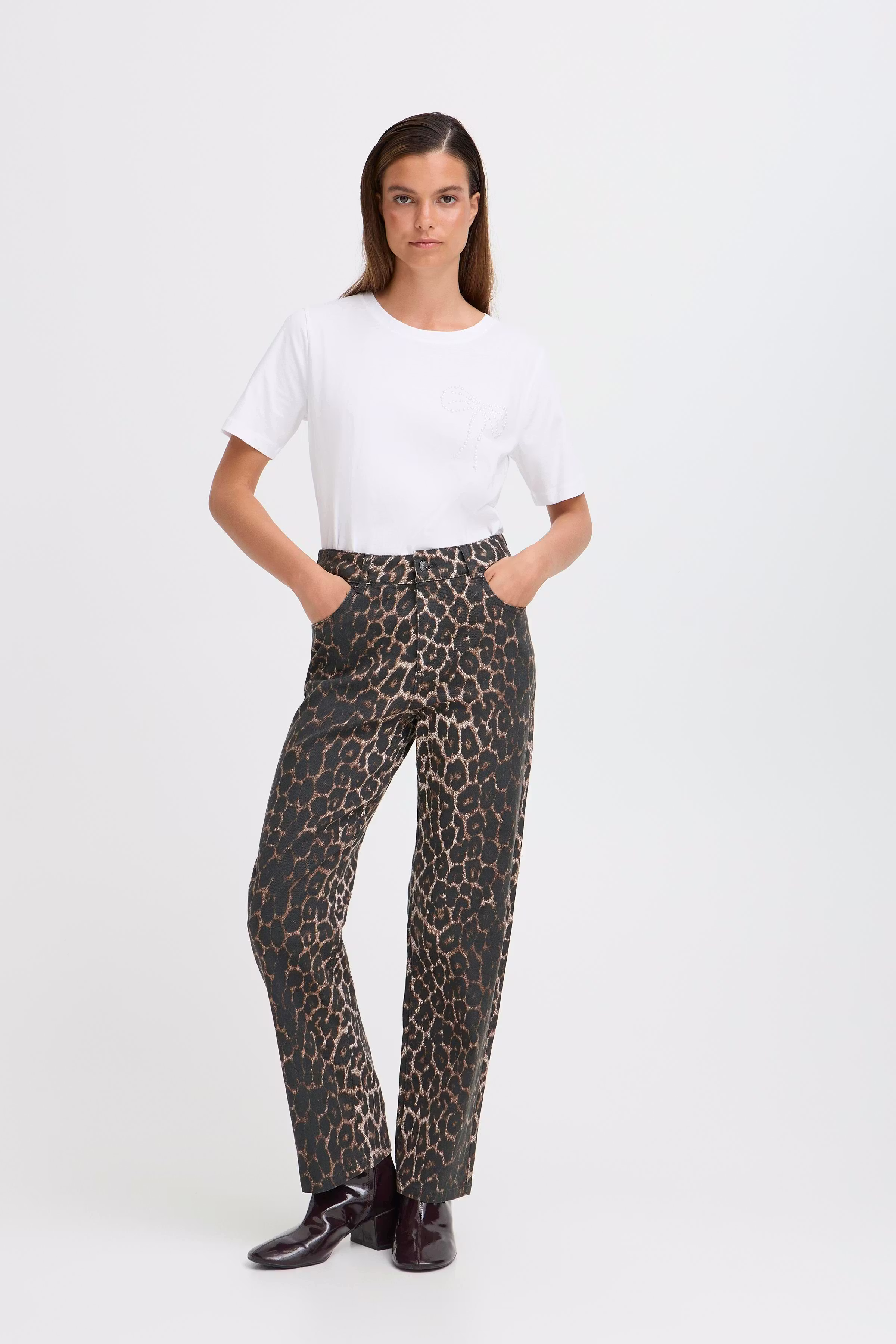 BYKENNA Jeans LOOKBOOK FRONT 20817019-205022