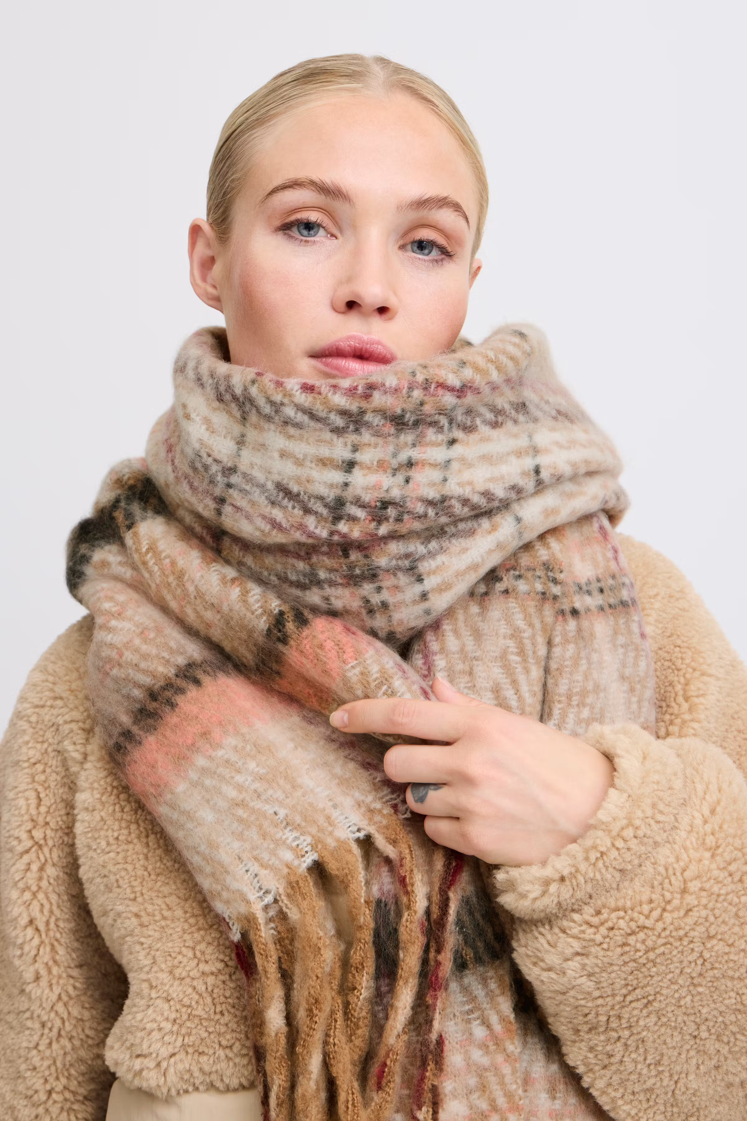 BAWILDE Sjaal LOOKBOOK DETAIL 20815430-203342