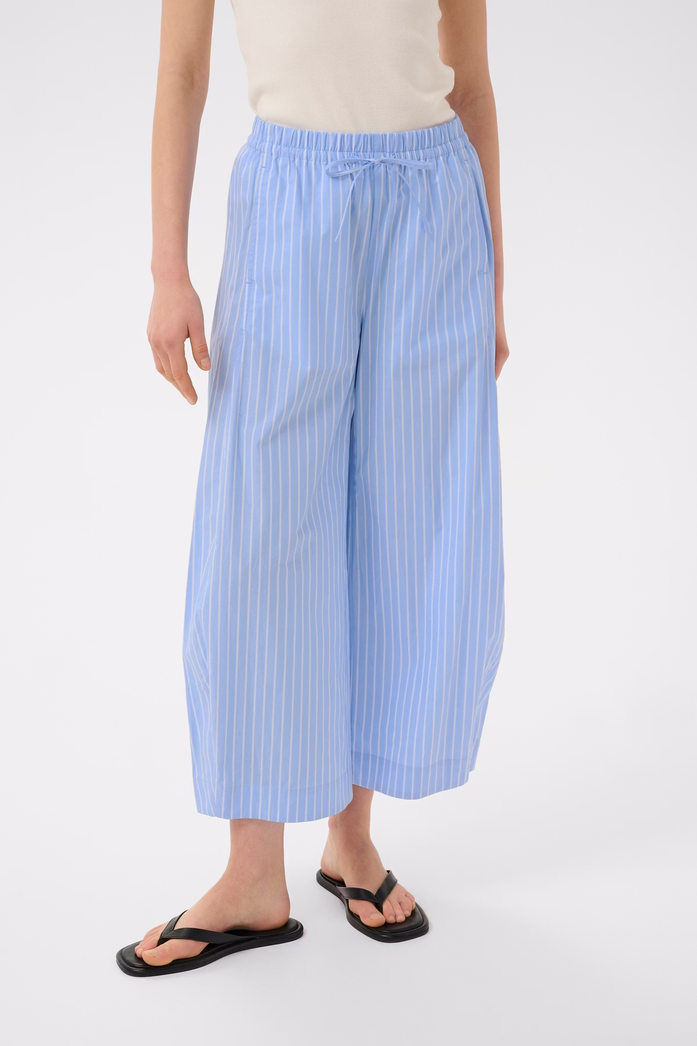 RAELYNNIW Trousers LOOKBOOK FRONT 30112745-900007448