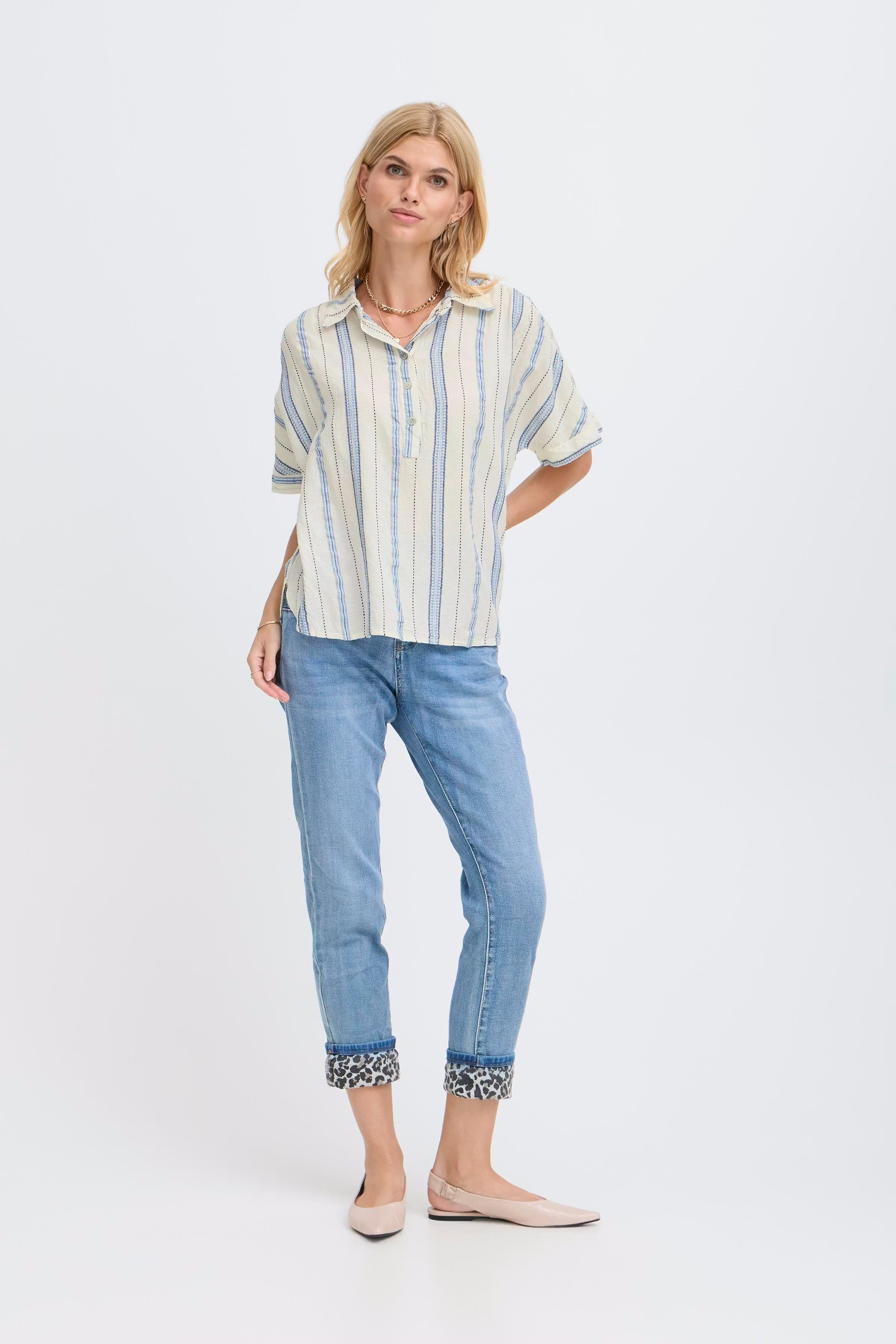 SBSENDA Bluse LOOKBOOK FRONT 22101070-154020