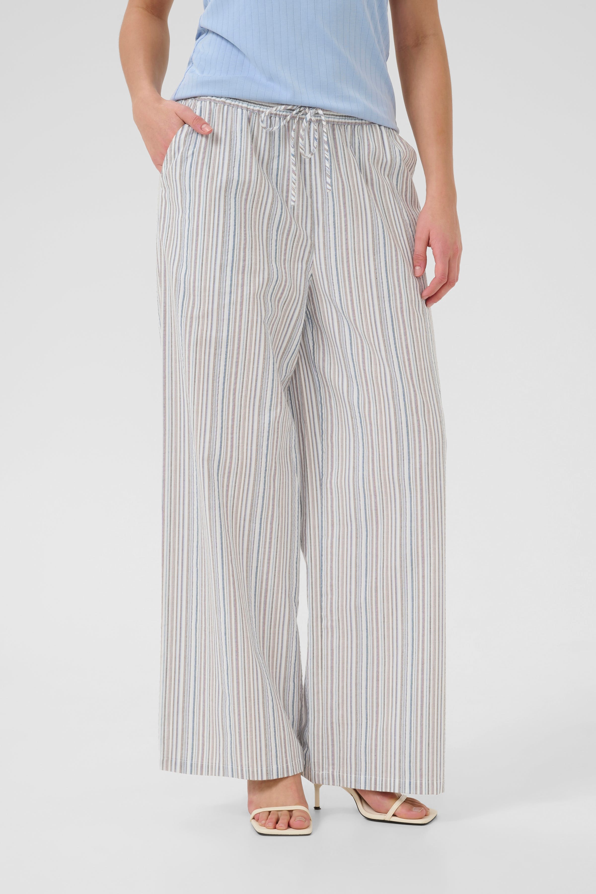 CUtwila Hose LOOKBOOK FRONT 50111888-107645