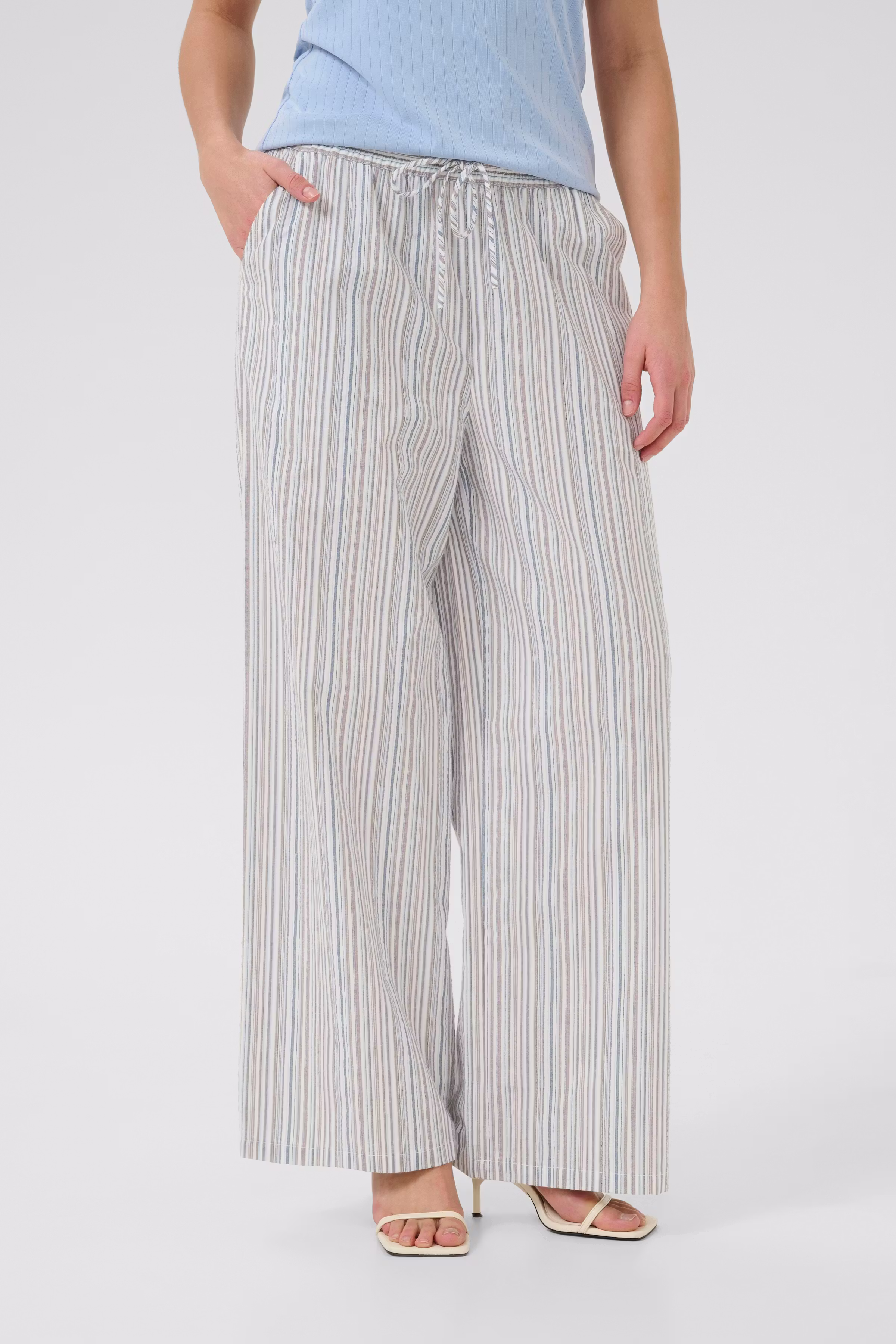 CUtwila Hose LOOKBOOK FRONT 50111888-107645