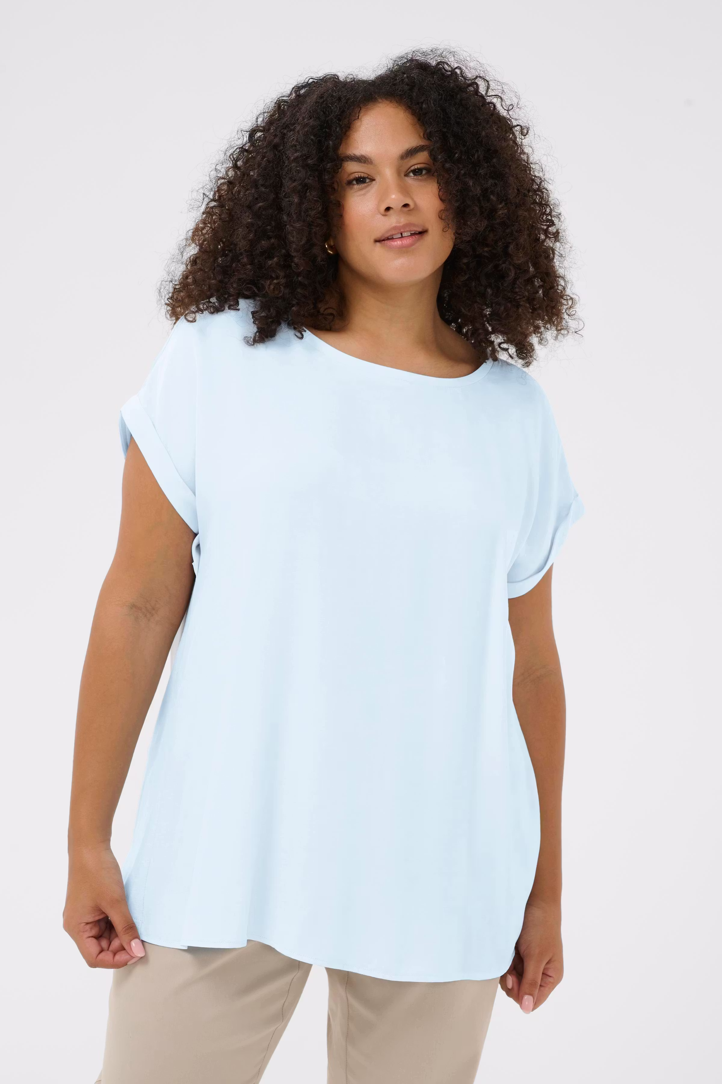 KCmilia Blouse LOOKBOOK FRONT 10583812-144005