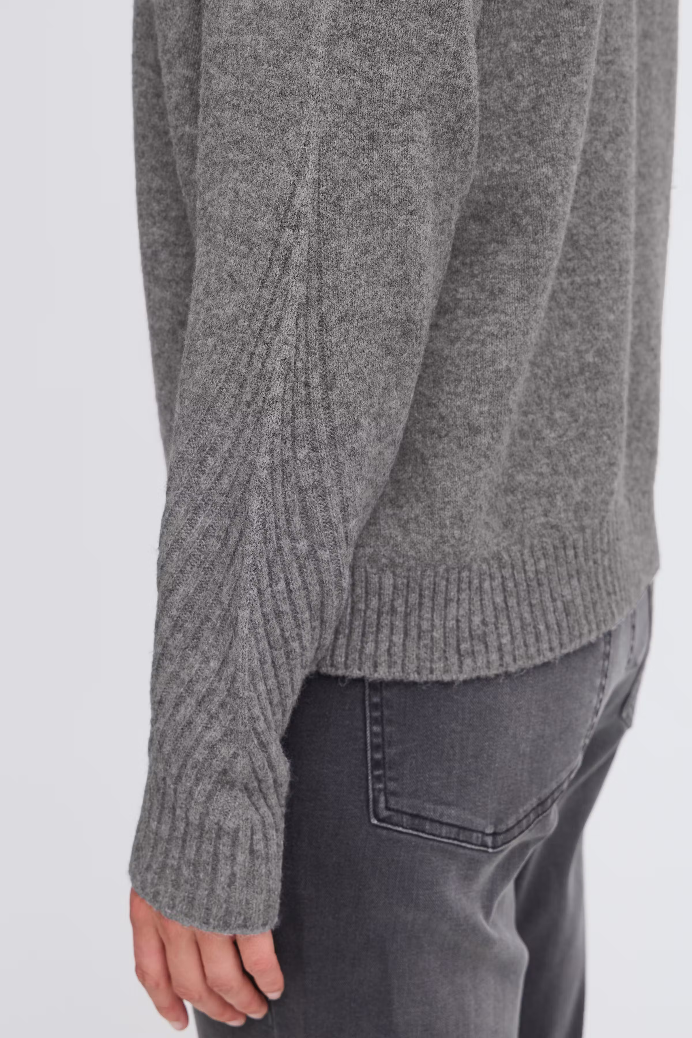 IHDASILA Pullover LOOKBOOK DETAIL 20124213-200319