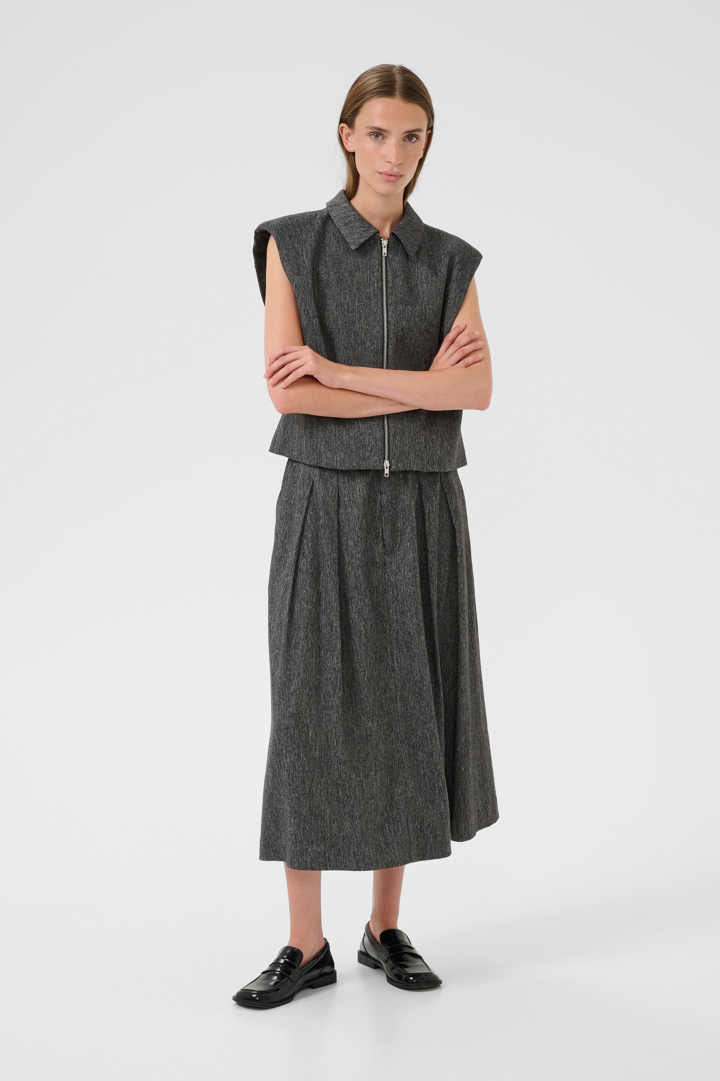 KBBlair Vest LOOKBOOK FRONT 10105600-194008