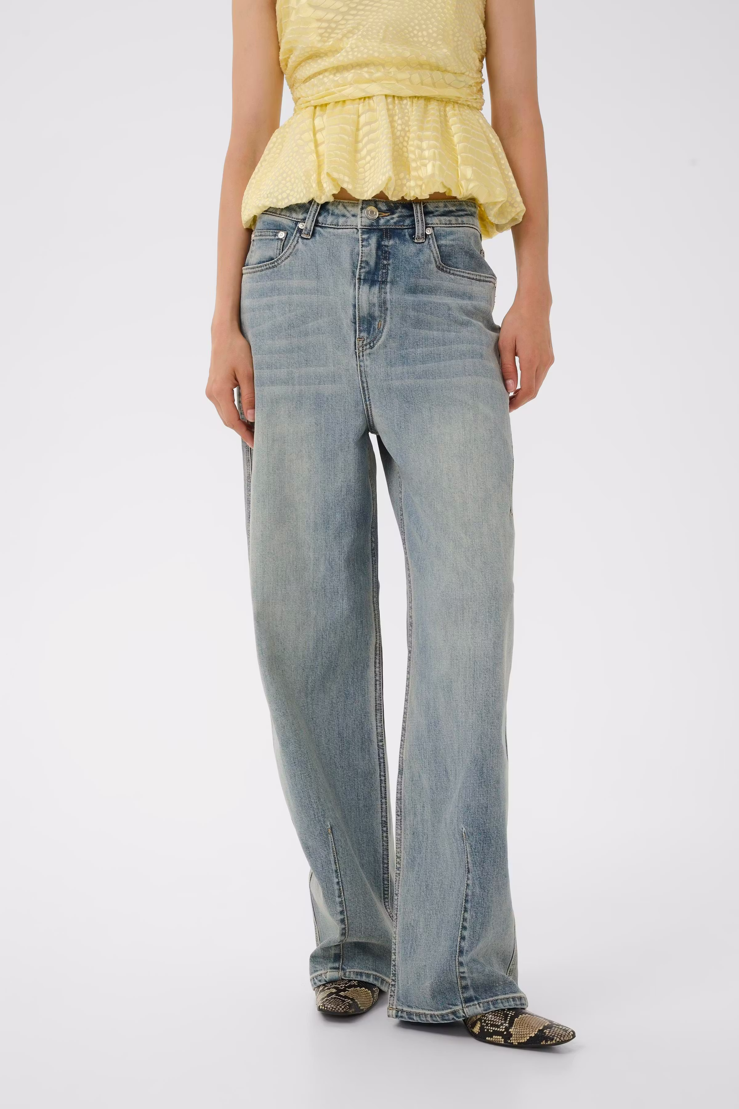 GZnoma Jeans LOOKBOOK FRONT 10911185-109408