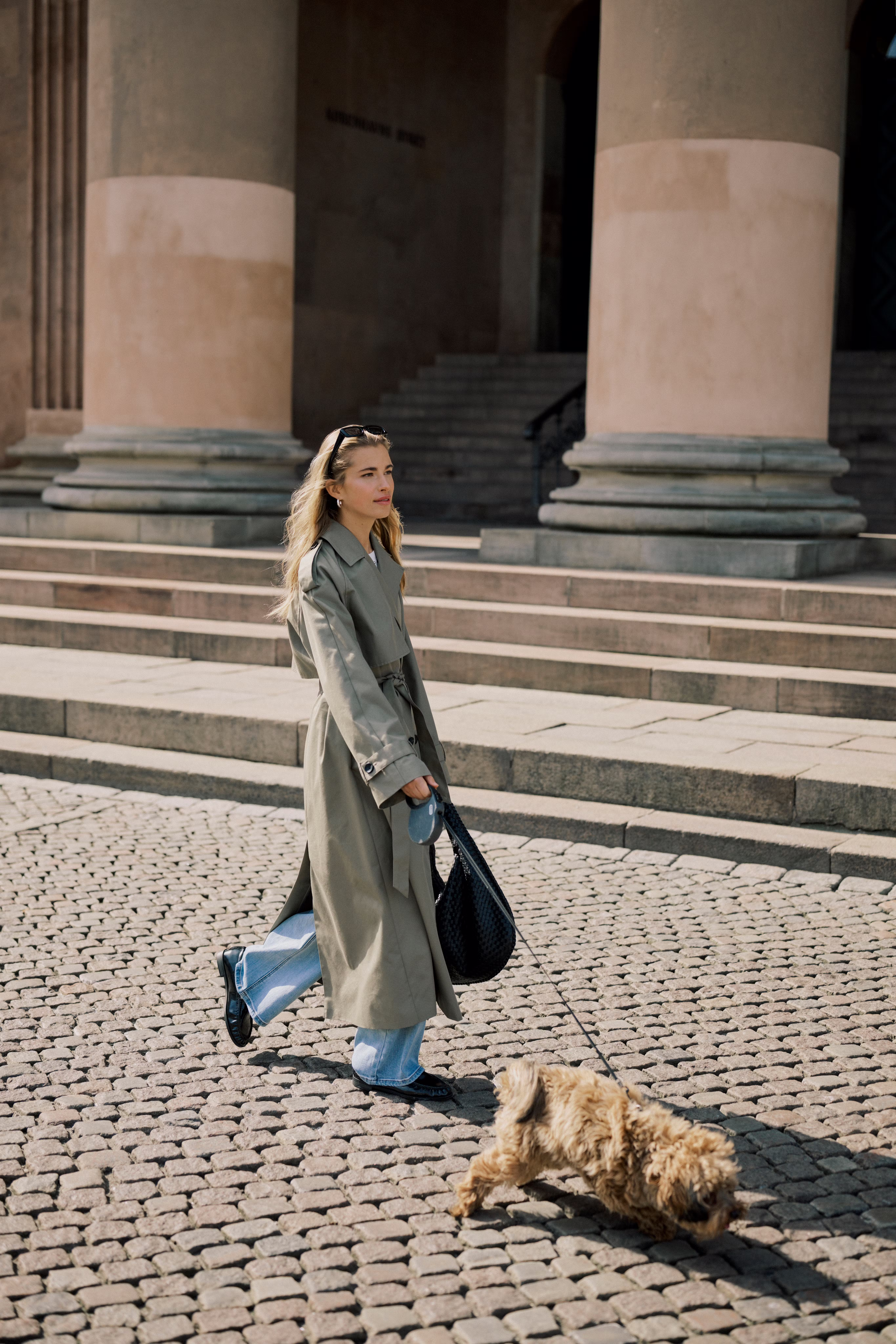 KAvalentina Coat LOCATION NONE 10511102-170517