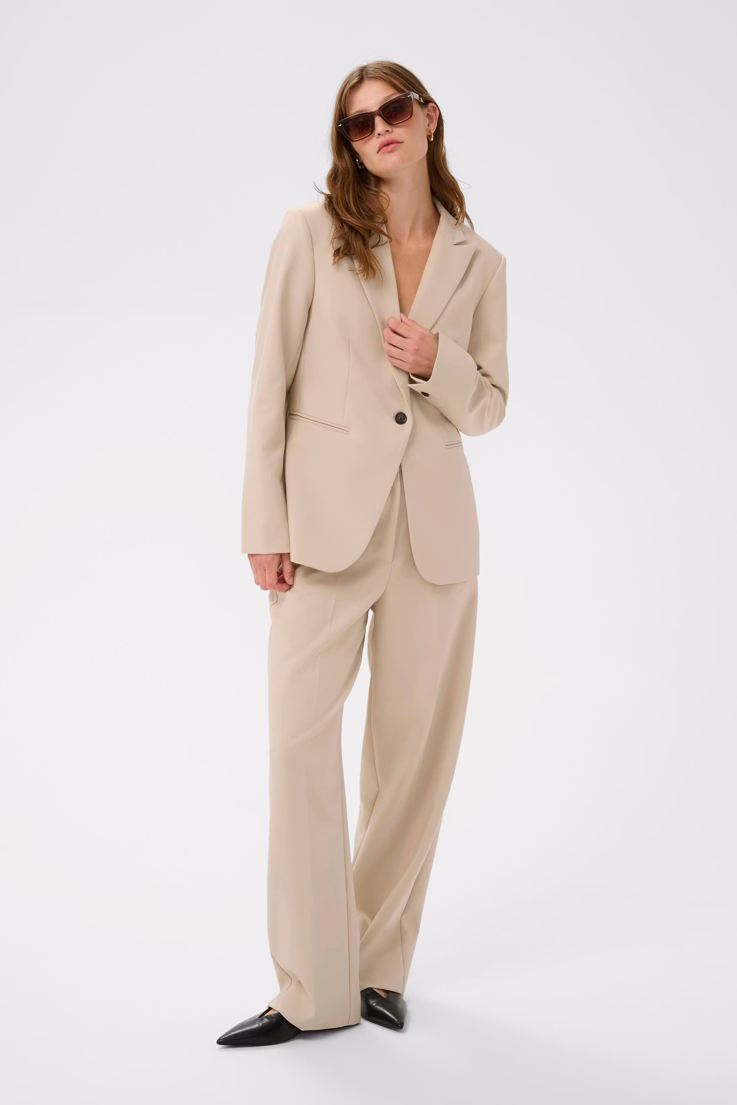 SLCorinne Blazer LOOKBOOK FRONT 30407532-130401