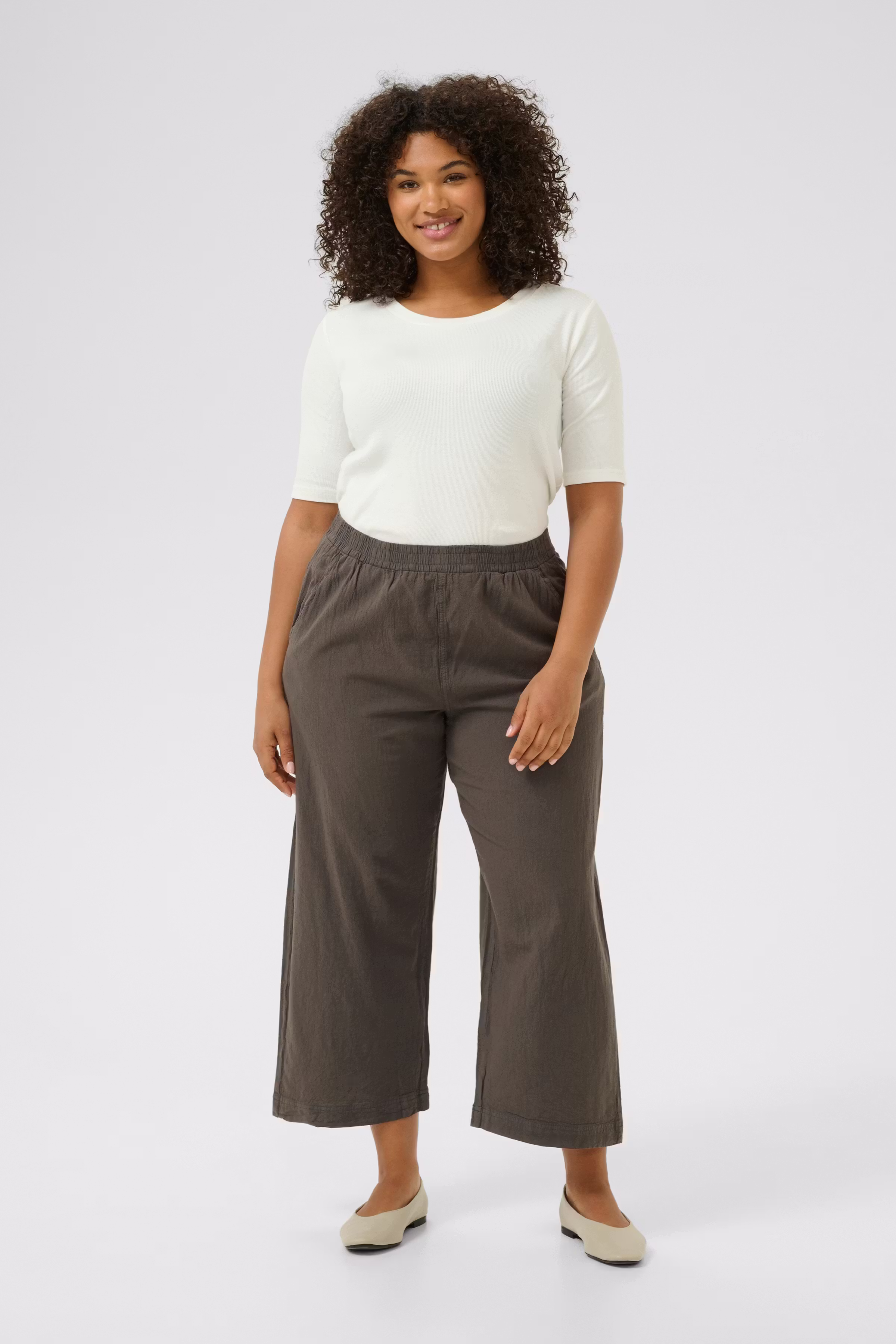 KCnana Culotte Trousers LOOKBOOK FRONT 10581488-190205