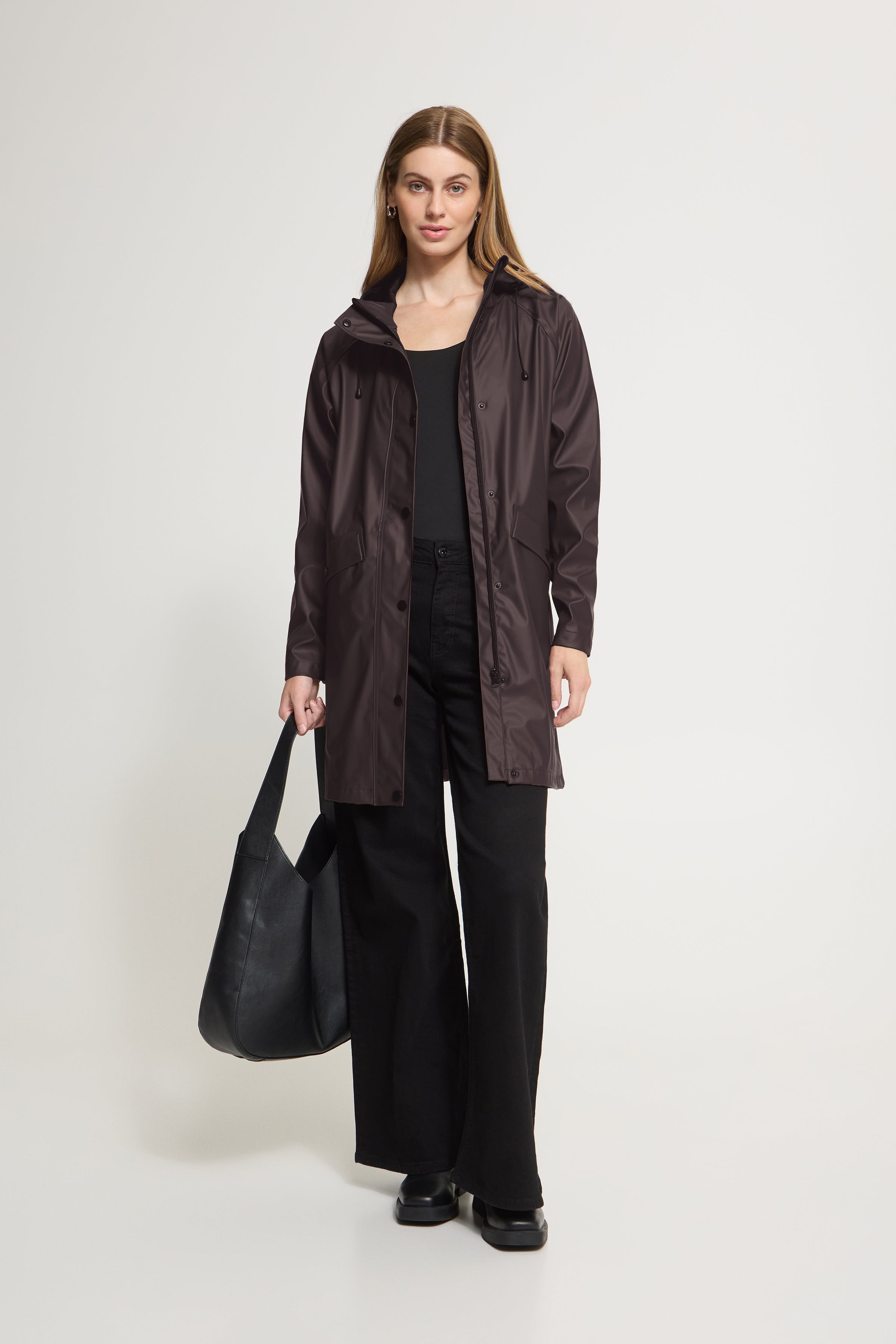 IHTAZI Regntøy LOOKBOOK FRONT 20102965-191106