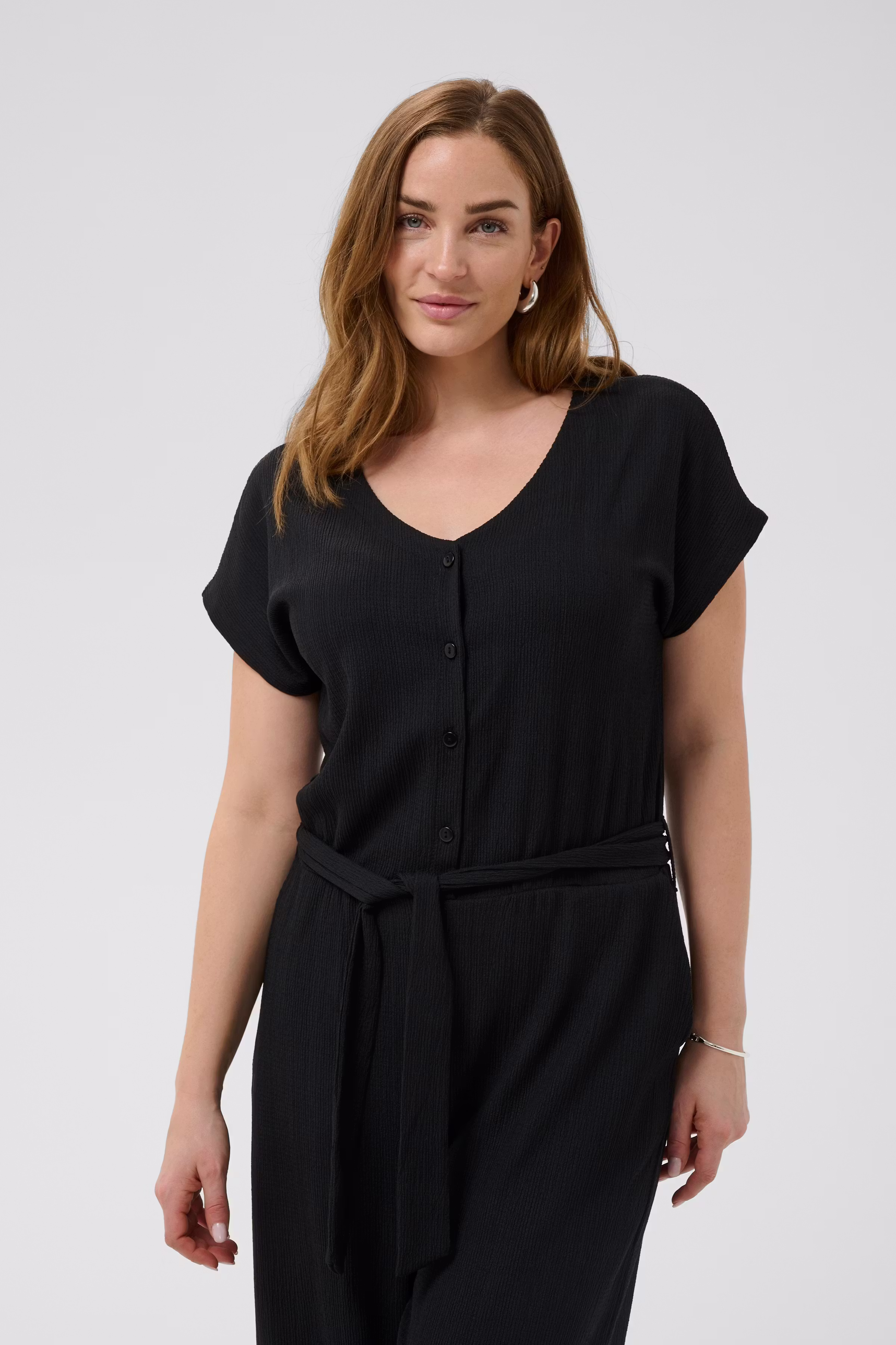 BPloretta Jumpsuit LOOKBOOK FRONT 40200112-100121