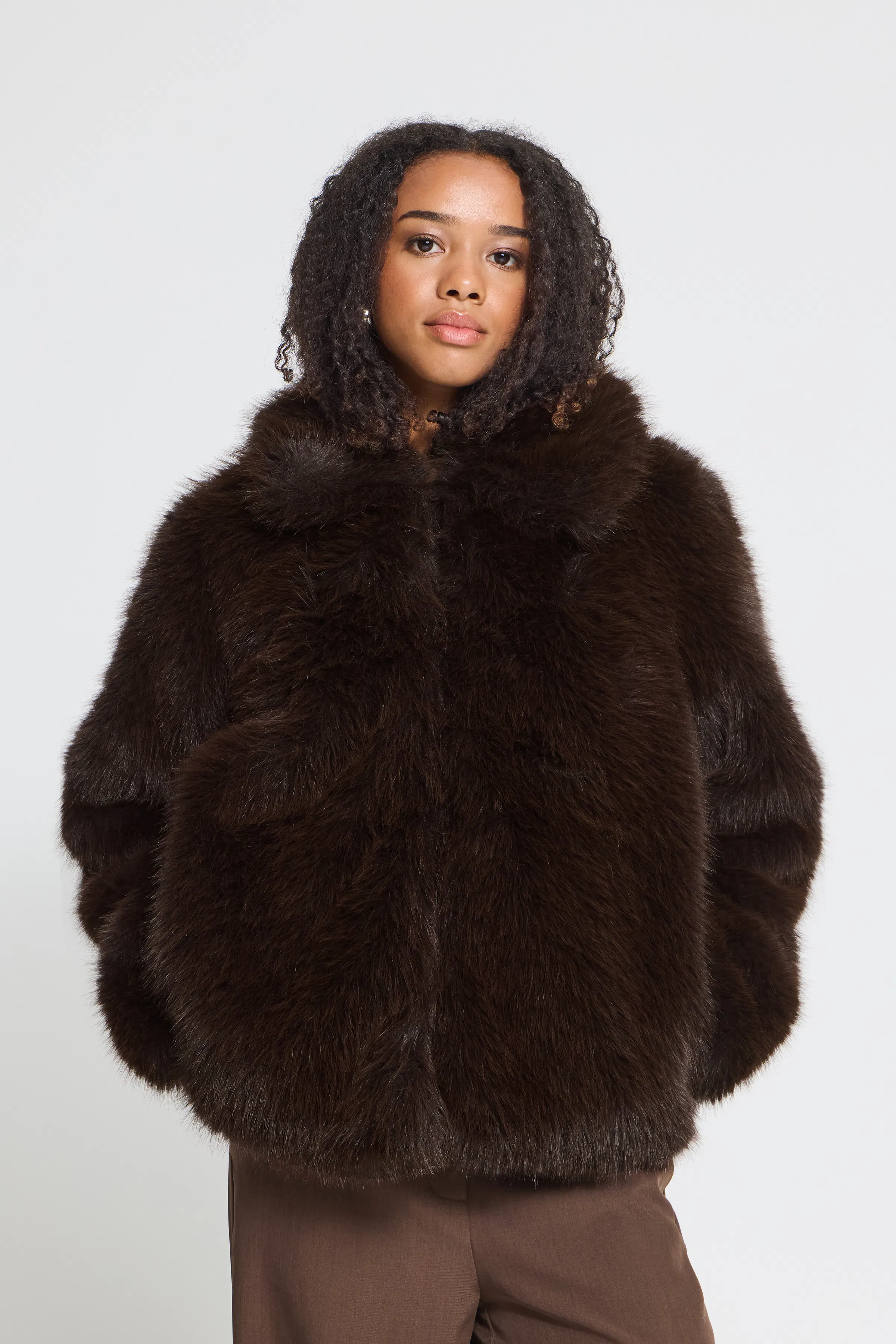 IHHAYANA Yttertøy LOOKBOOK FRONT 20125923-1911061
