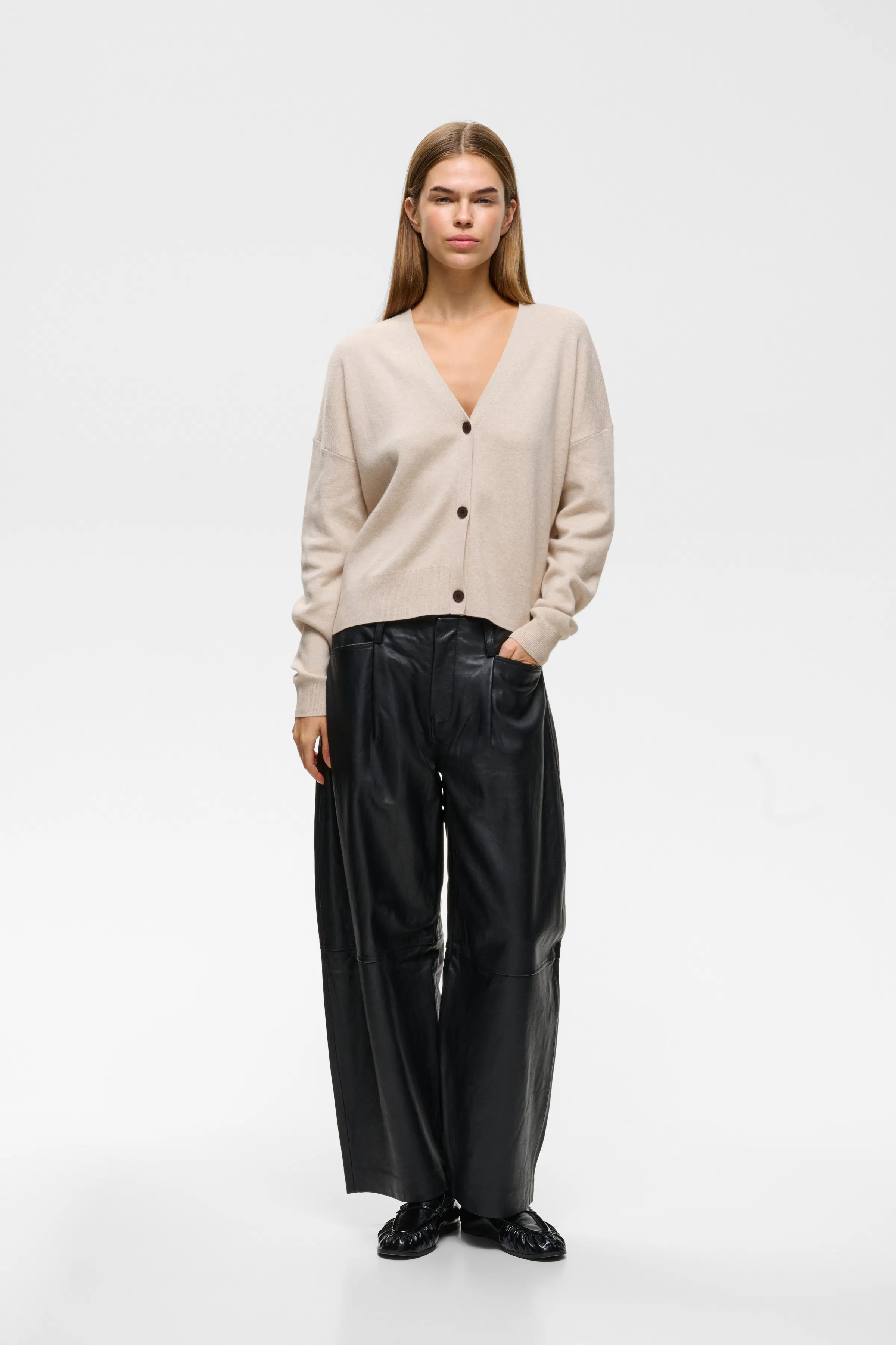 DoraIW Pullover LOOKBOOK FRONT 30111436-300597