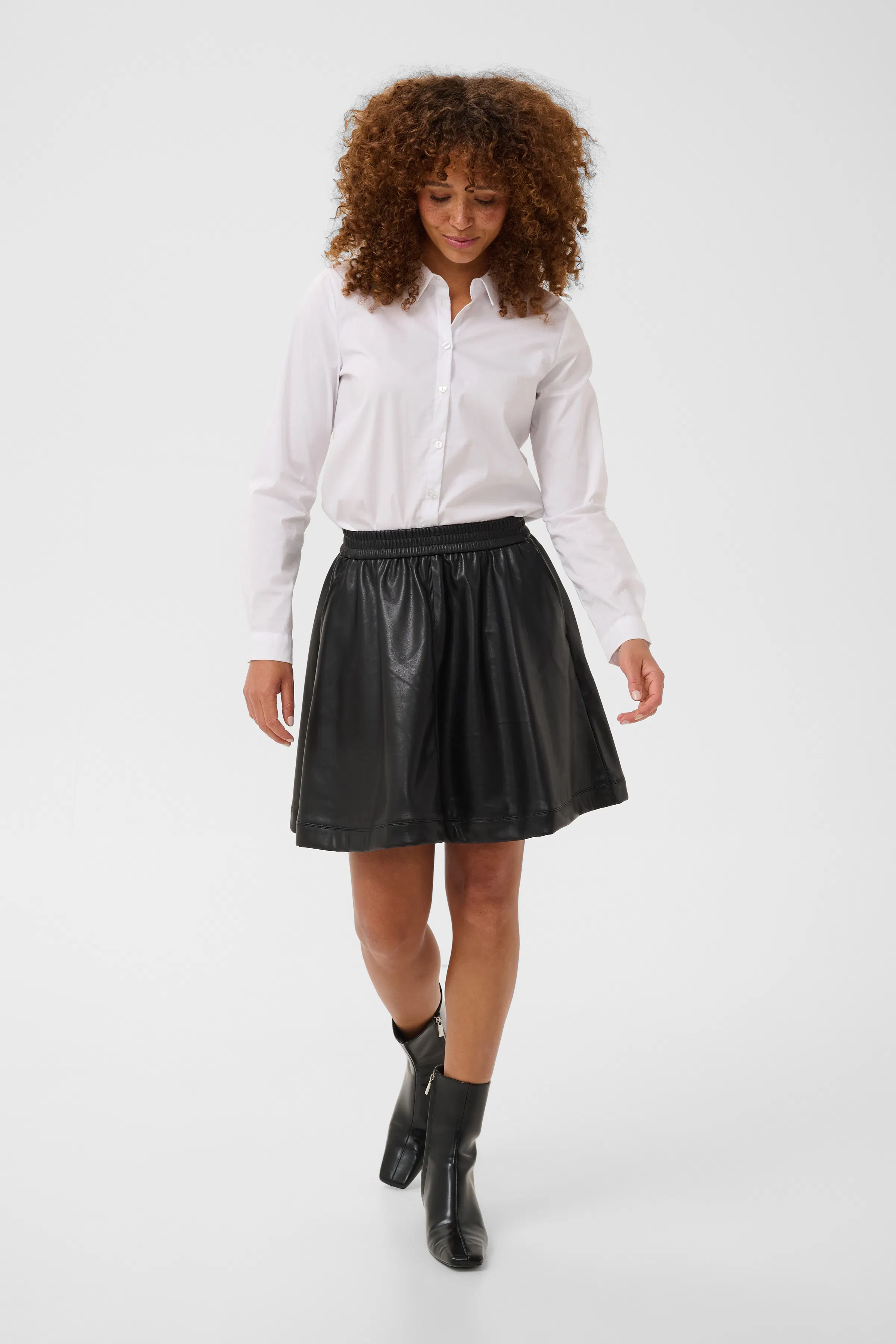 KAarense Skjørt LOOKBOOK FRONT 10512220-100121