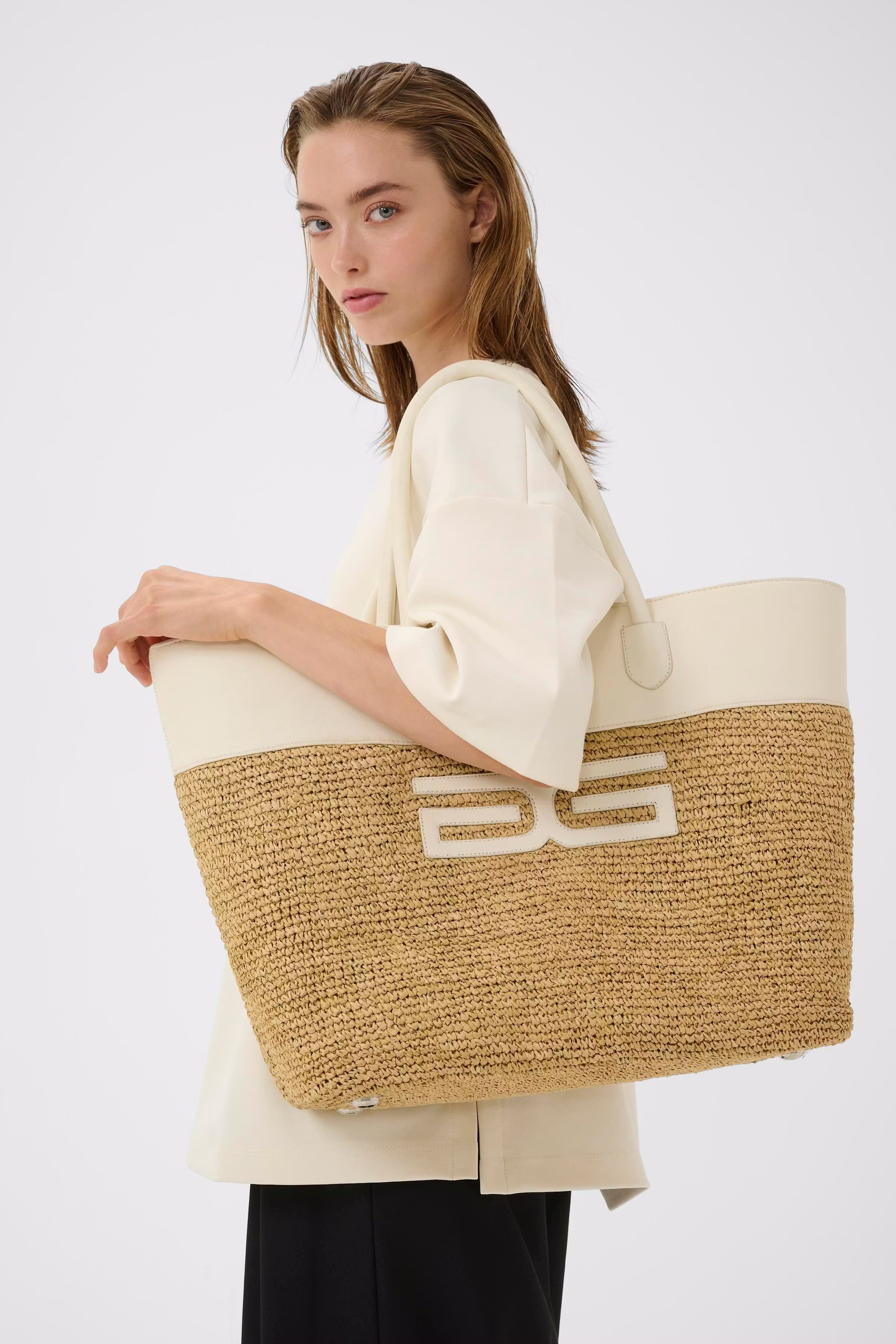 GZrafia Tasche LOOKBOOK FRONT 10911201-109387