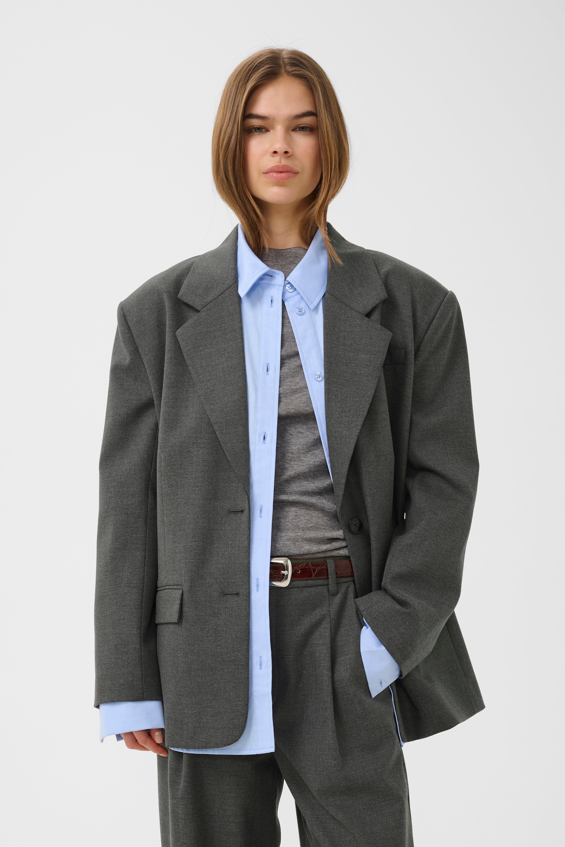 GZpaula Blazer LOOKBOOK FRONT 10910493-100494