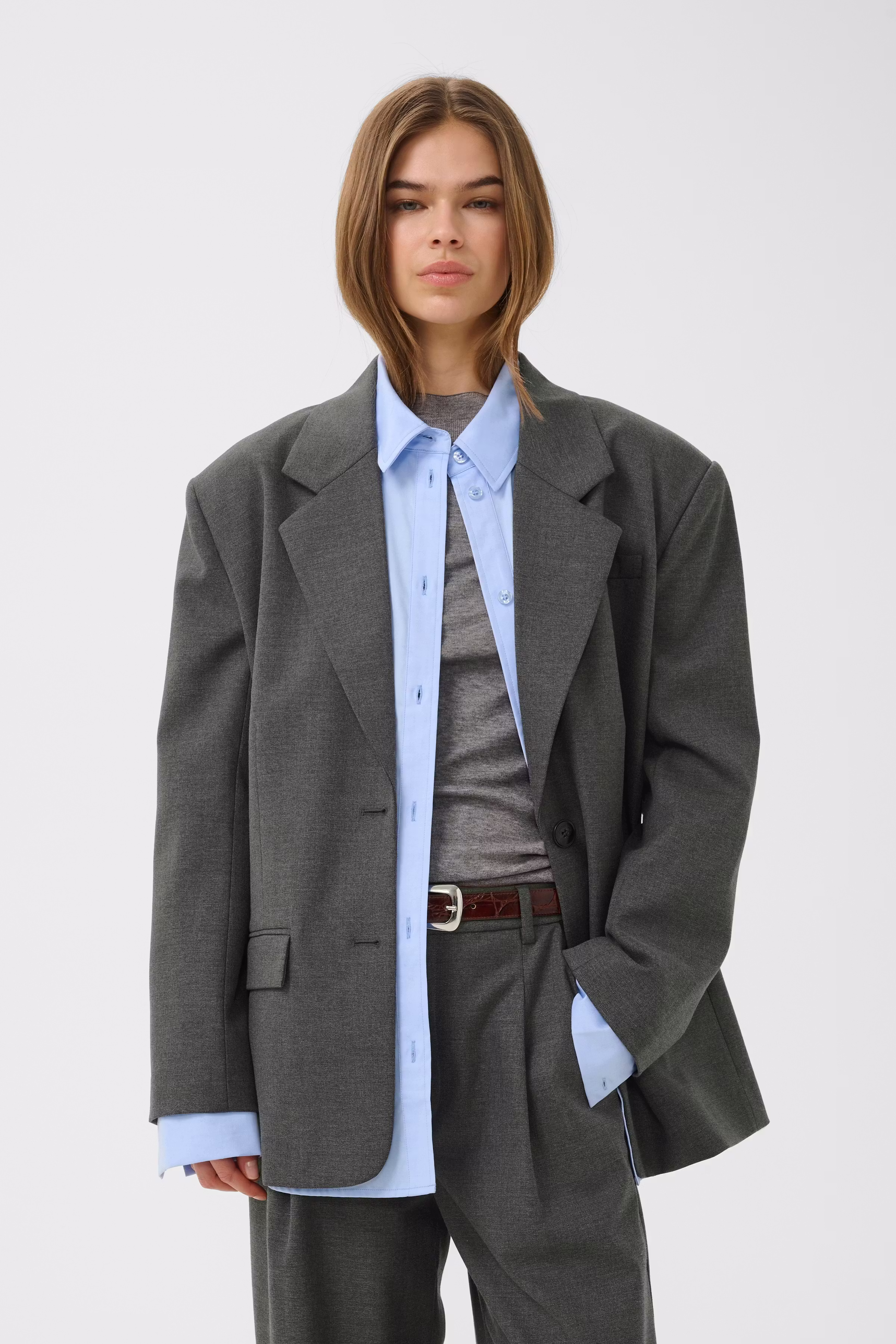 GZpaula Blazer LOOKBOOK FRONT 10910493-100494