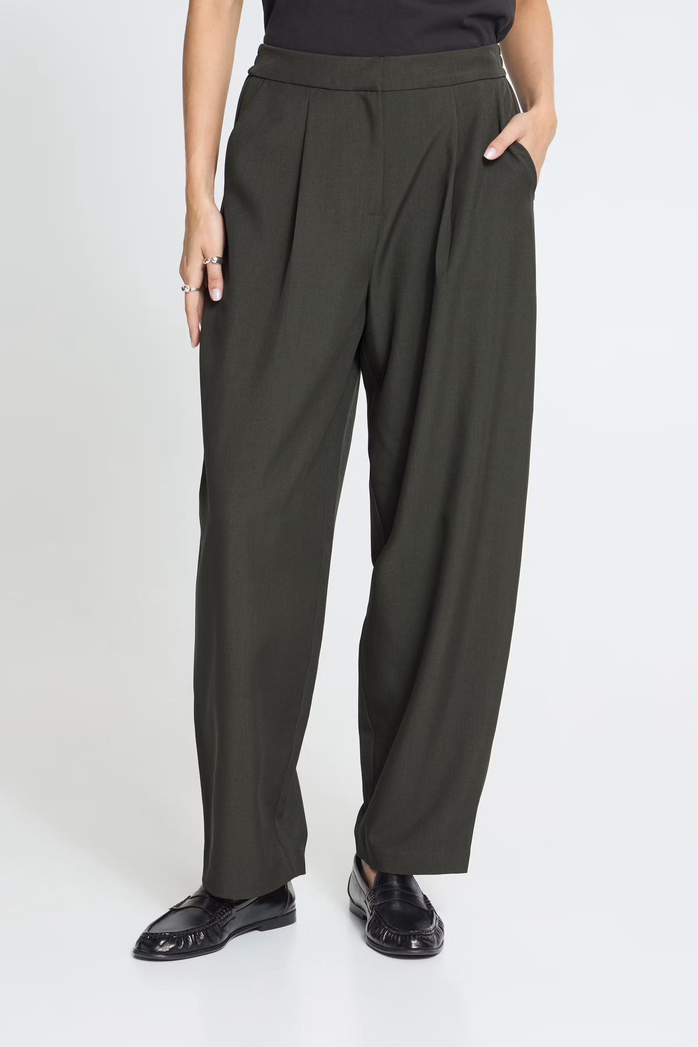 IHFAVA Trousers LOOKBOOK FRONT 20125681-1905091