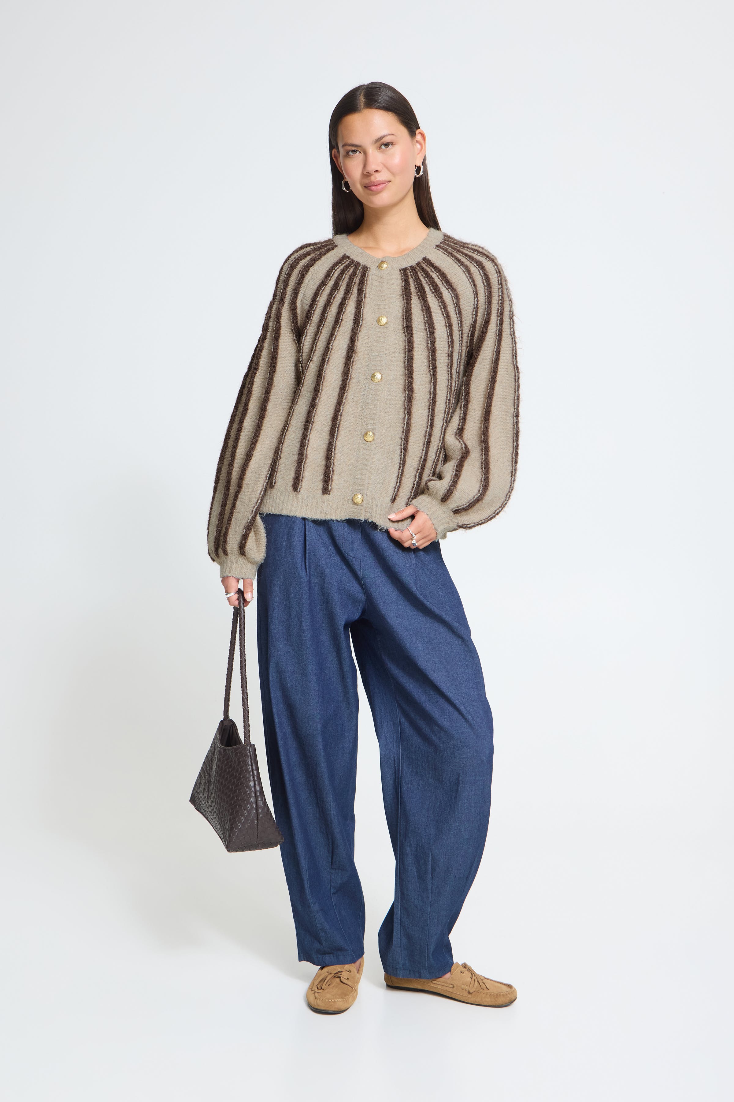 SBXJOLA Pullover LOOKBOOK FRONT 22101213-114300