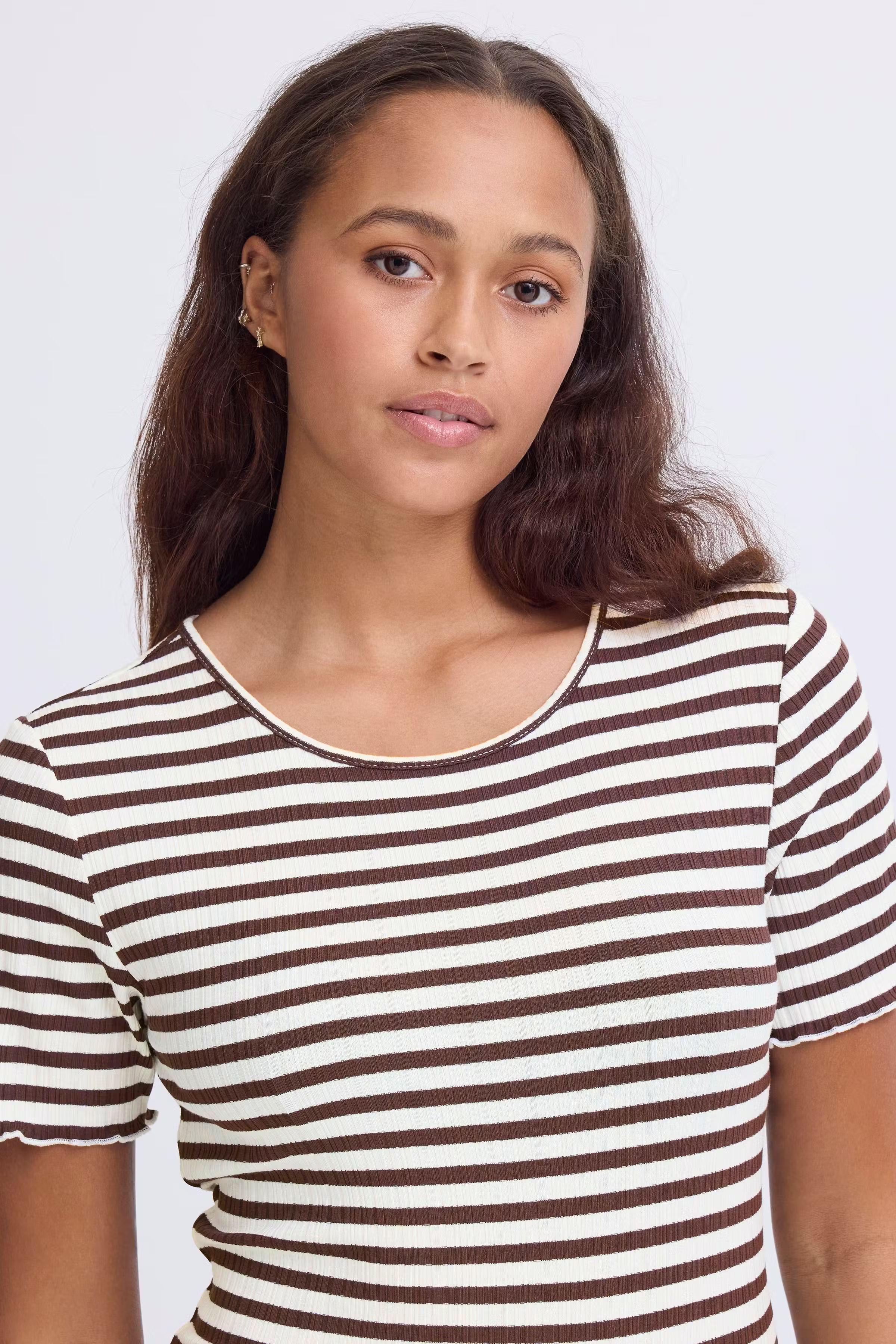 IHCELLA T-shirt LOOKBOOK DETAIL 20122818-900001783