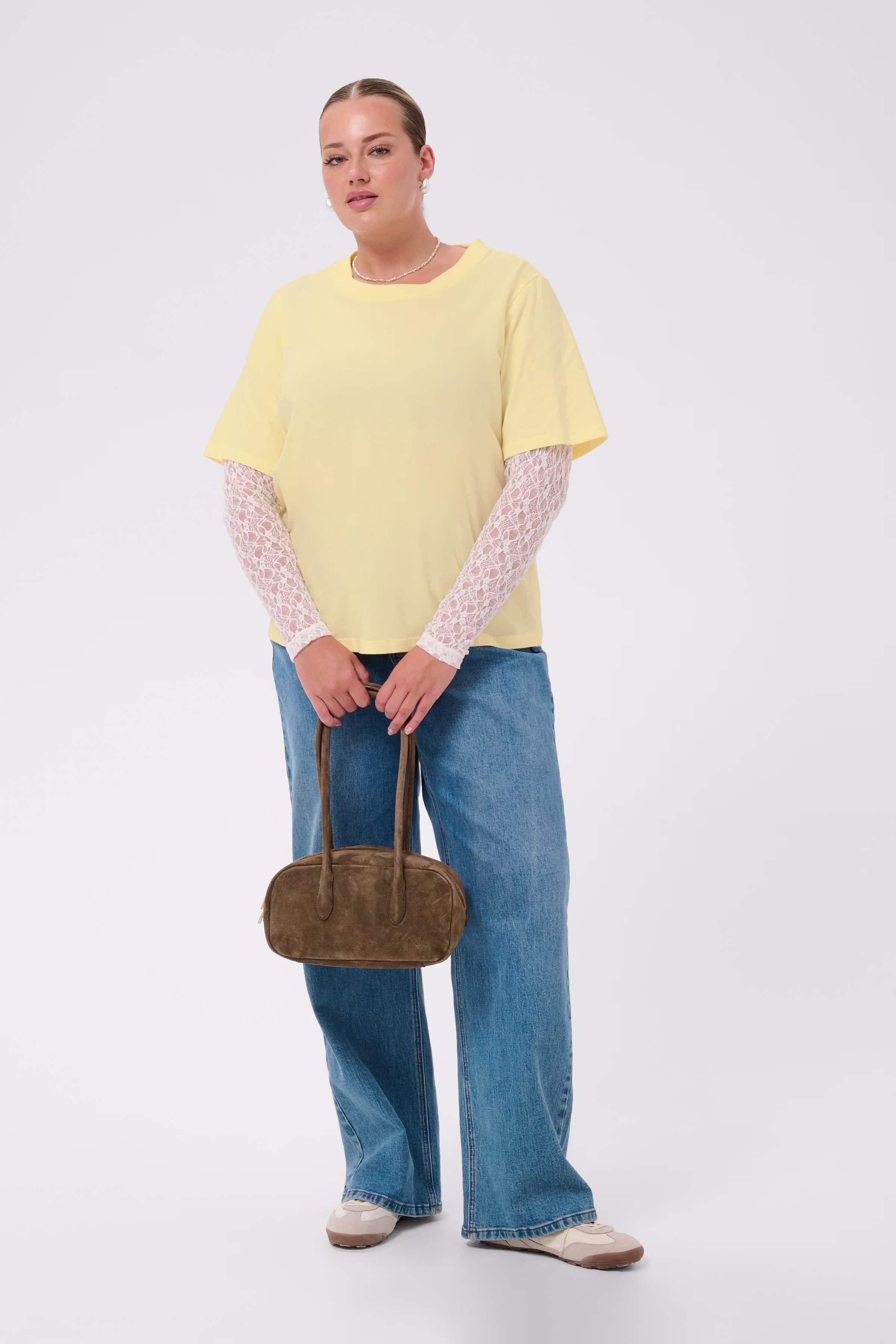 KCellina T-shirt LOOKBOOK FRONT 10584926-110616