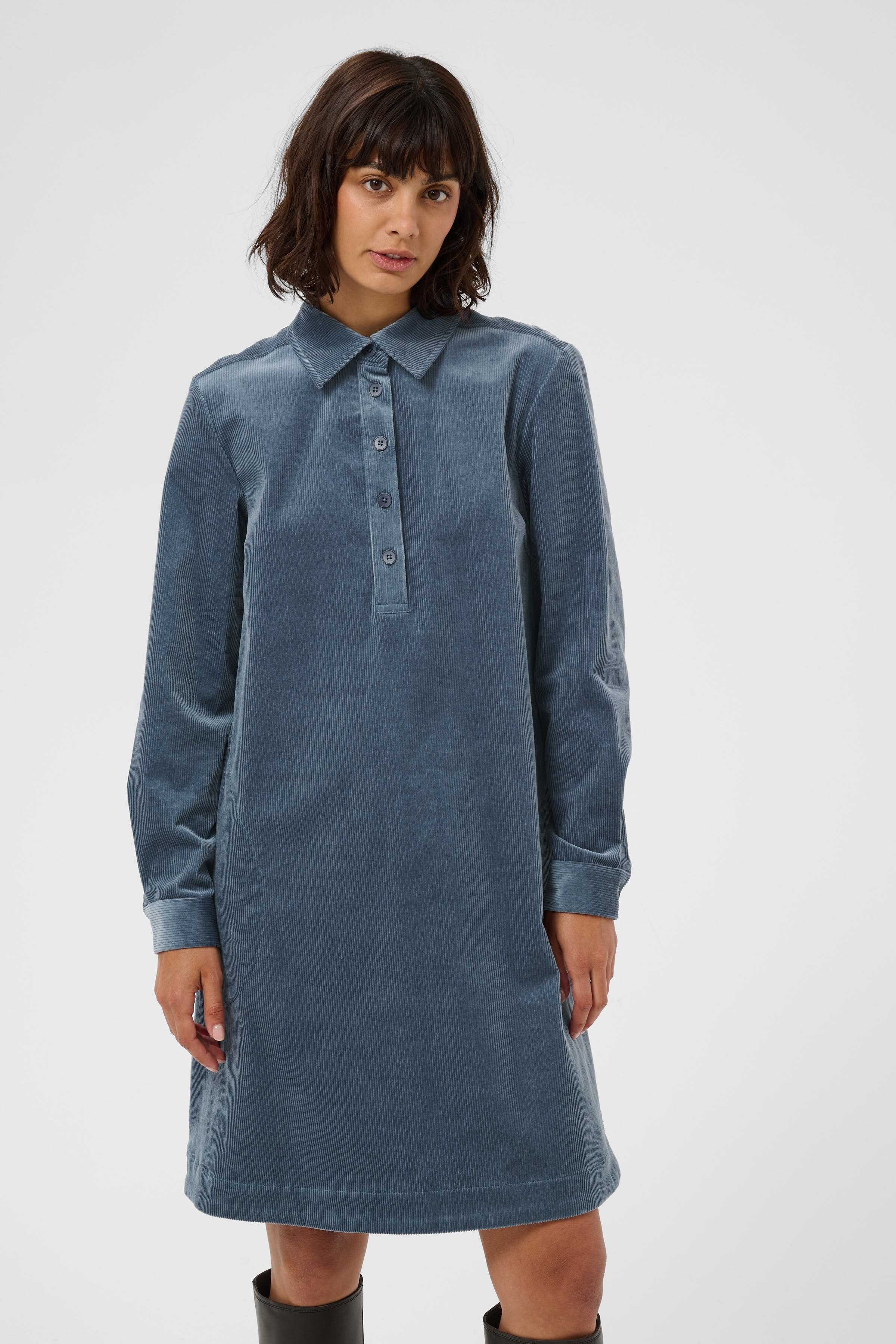 CorinthaPW Kjole LOOKBOOK FRONT 30310795-183916