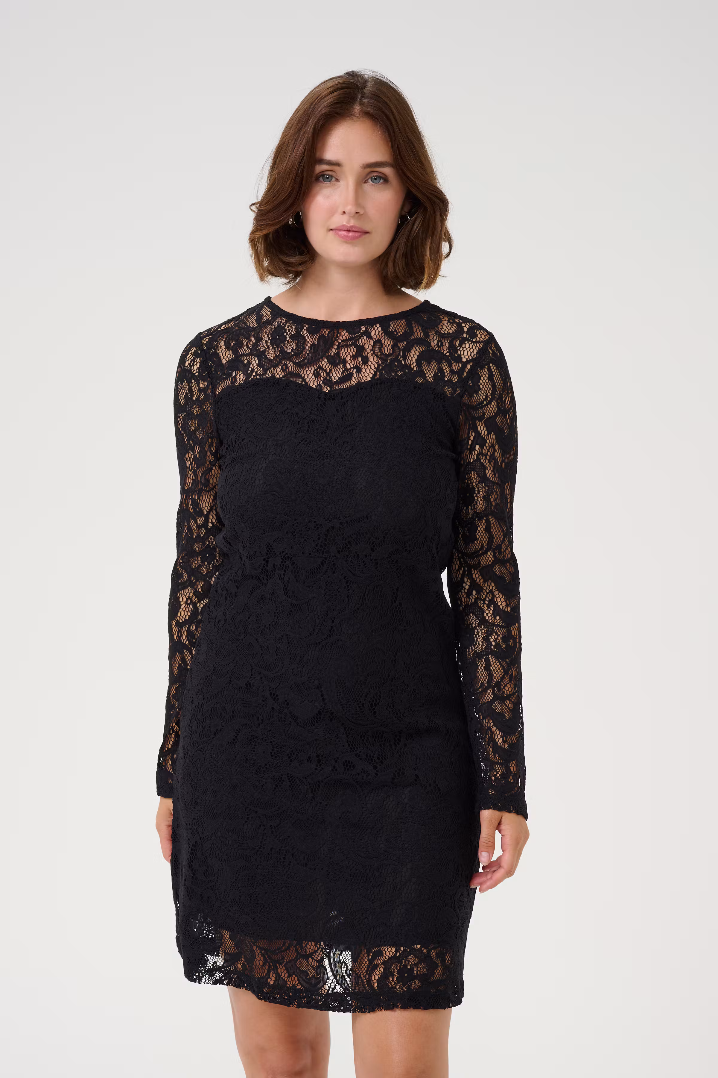 KAlace Kjole LOOKBOOK FRONT 10510231-100121