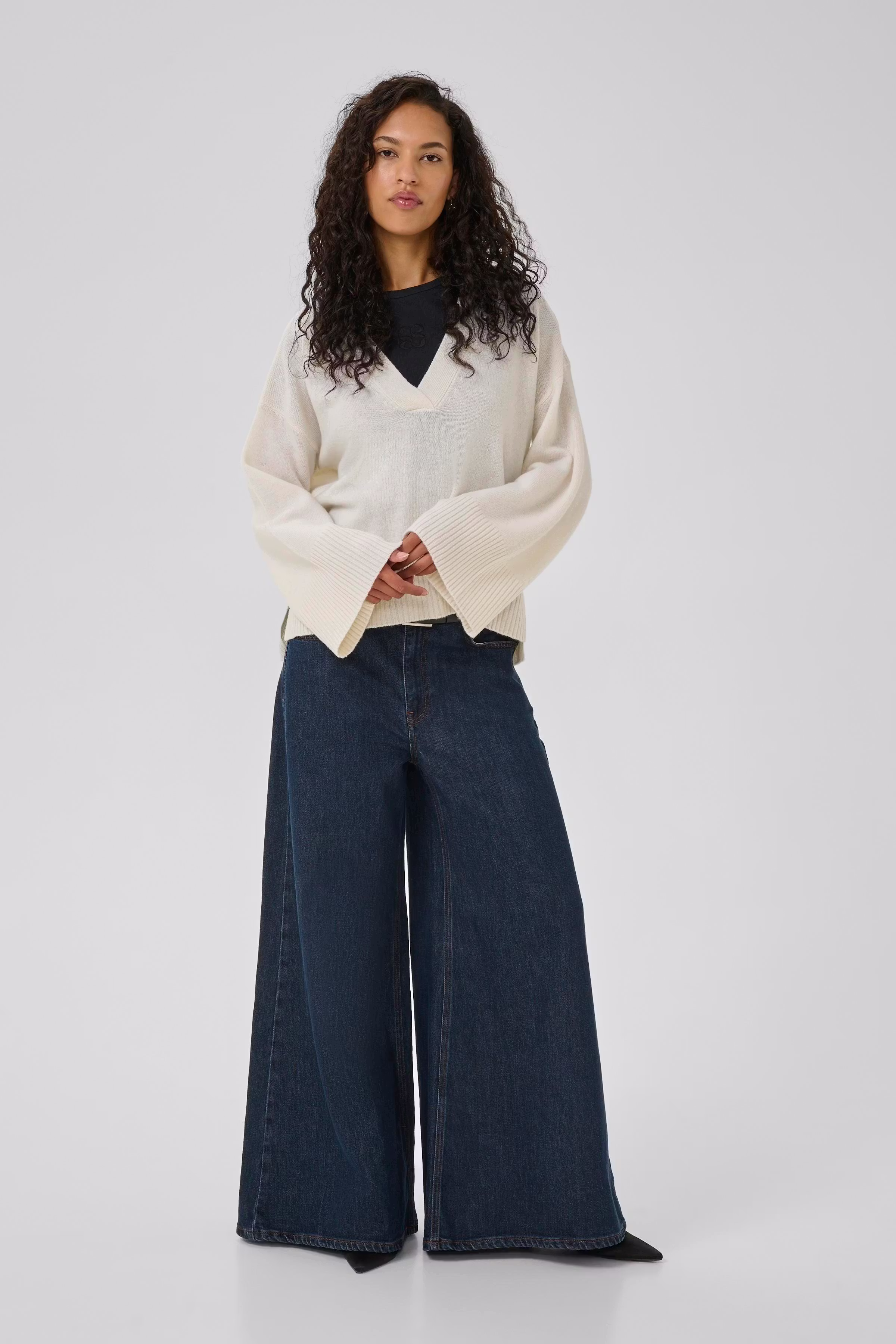 HuxiMW Pullover LOOKBOOK FRONT 10705282-110602