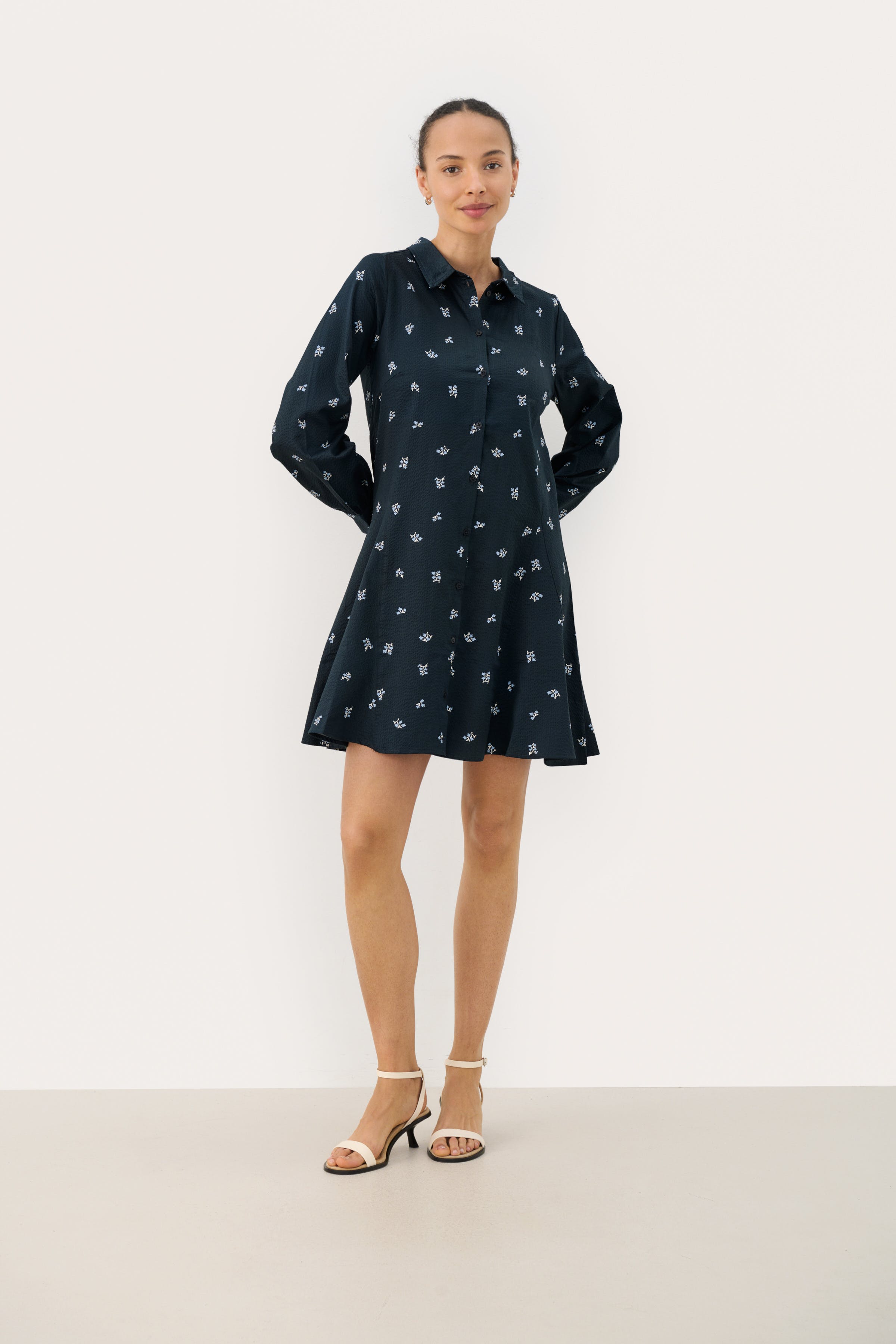 EsilyaPW Klänning LOOKBOOK FRONT 30309555-303688