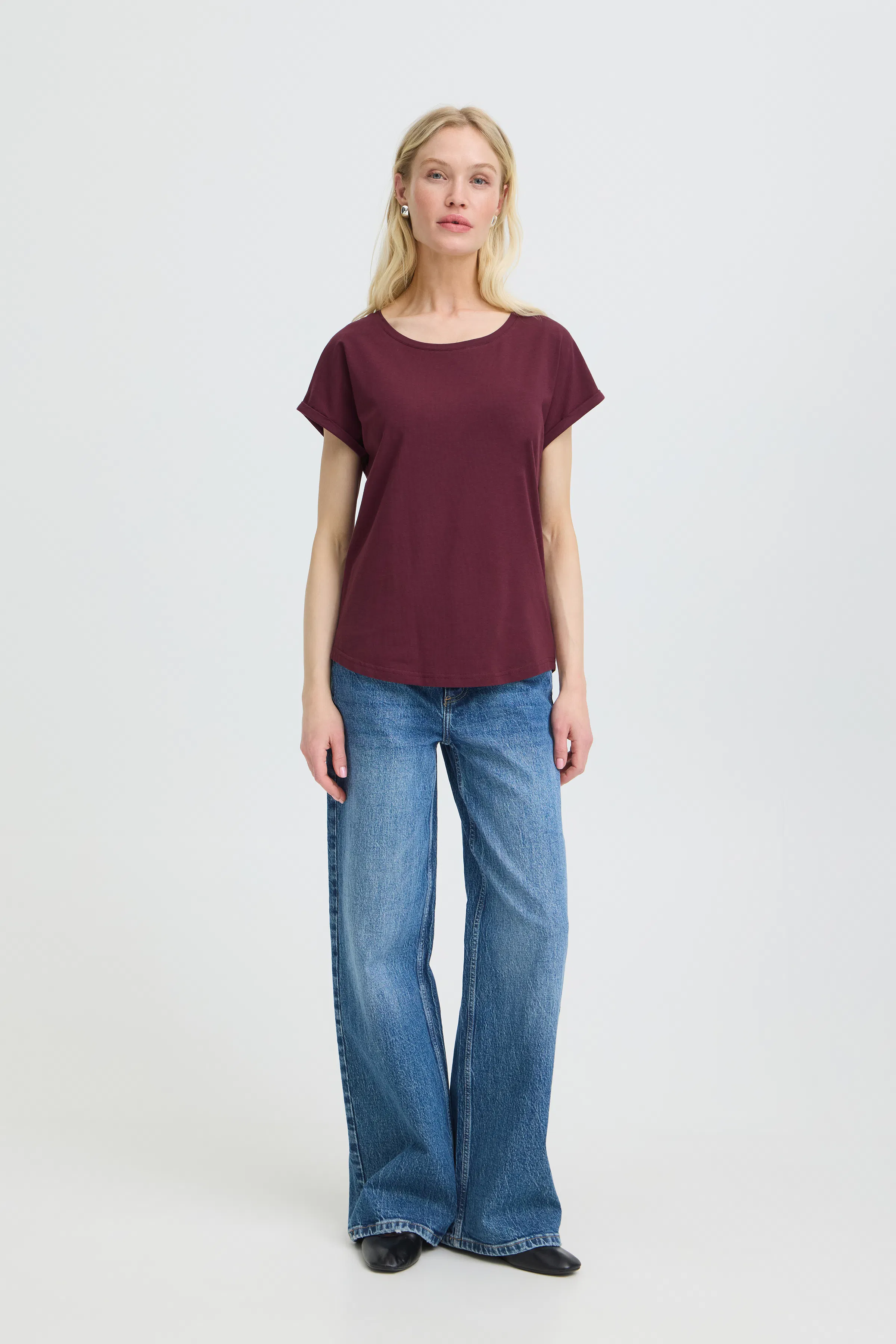 BYPamila T-shirt LOOKBOOK FRONT 20804205-191718