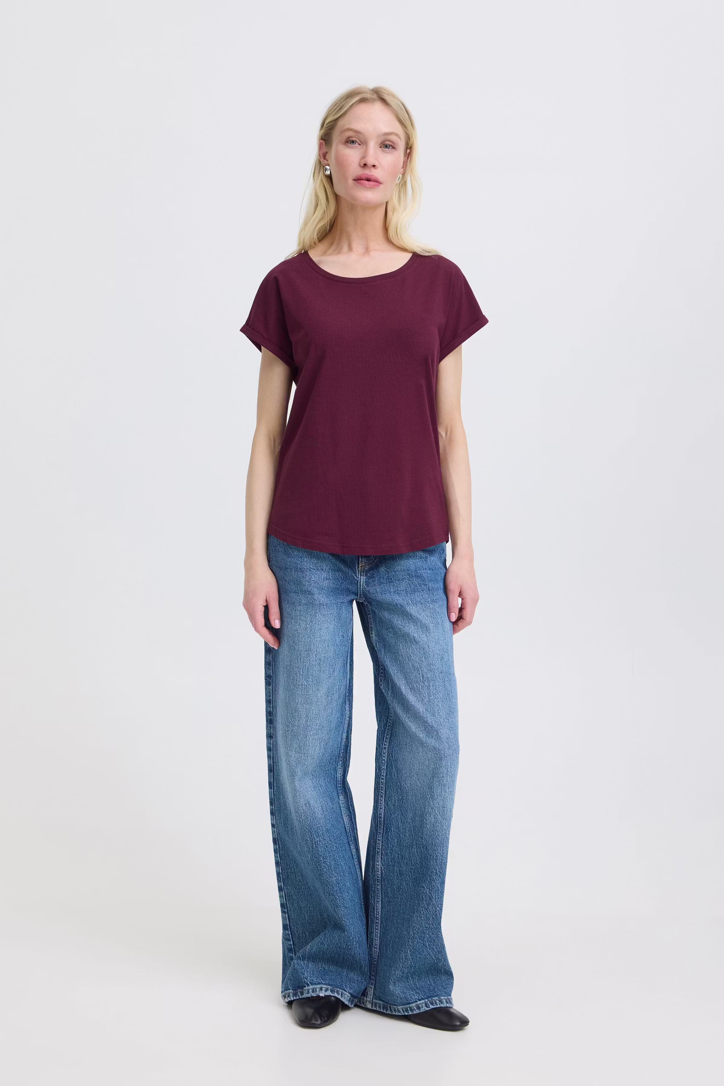 PAMILA T-shirt LOOKBOOK FRONT 20804205-191718