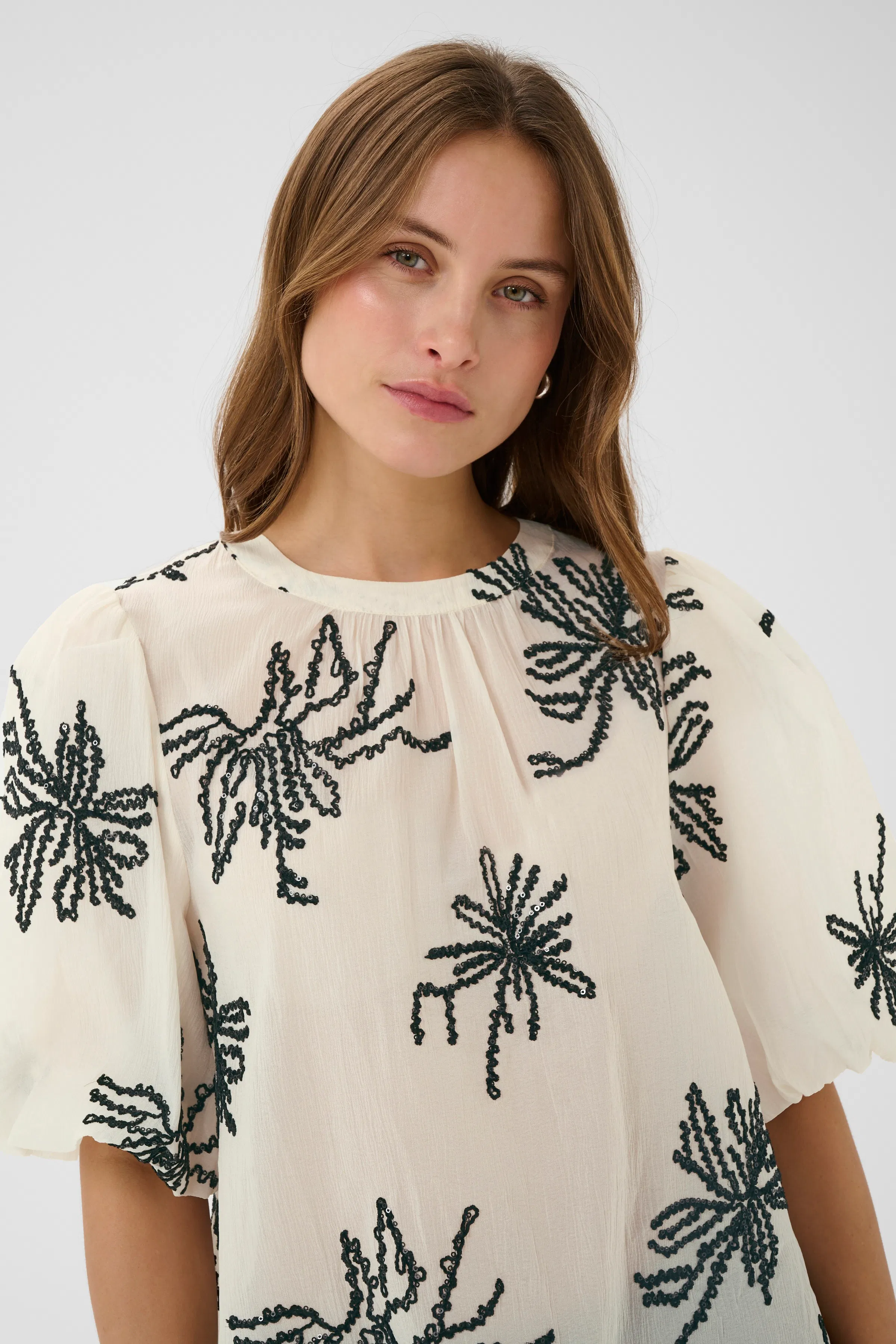 CUbisera Bluse LOOKBOOK DETAIL 50112976-141107