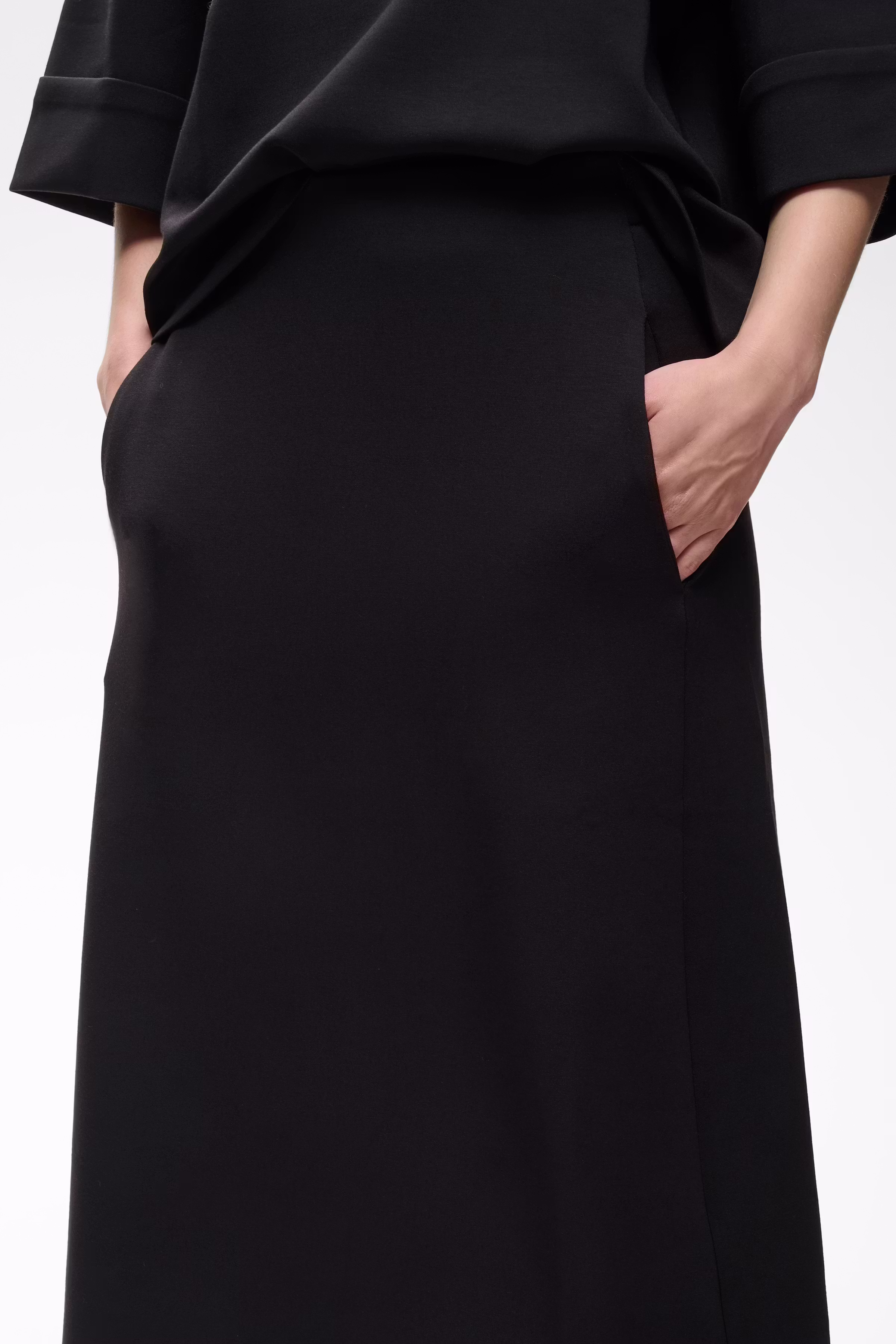 MoncentIW Rock LOOKBOOK DETAIL 30107482-194008