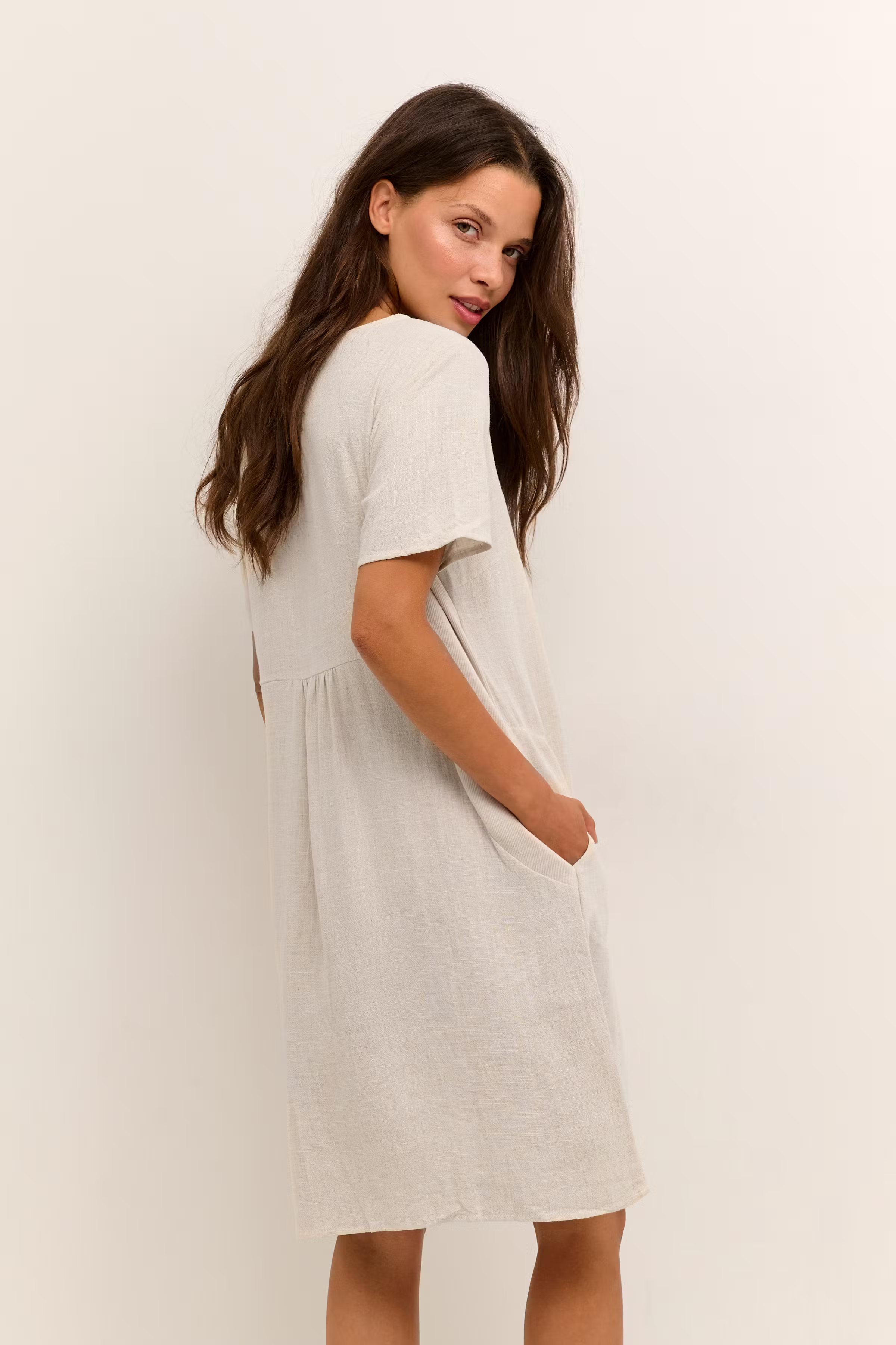 KAliny Linen Dress LOOKBOOK BACK 10505731-101296