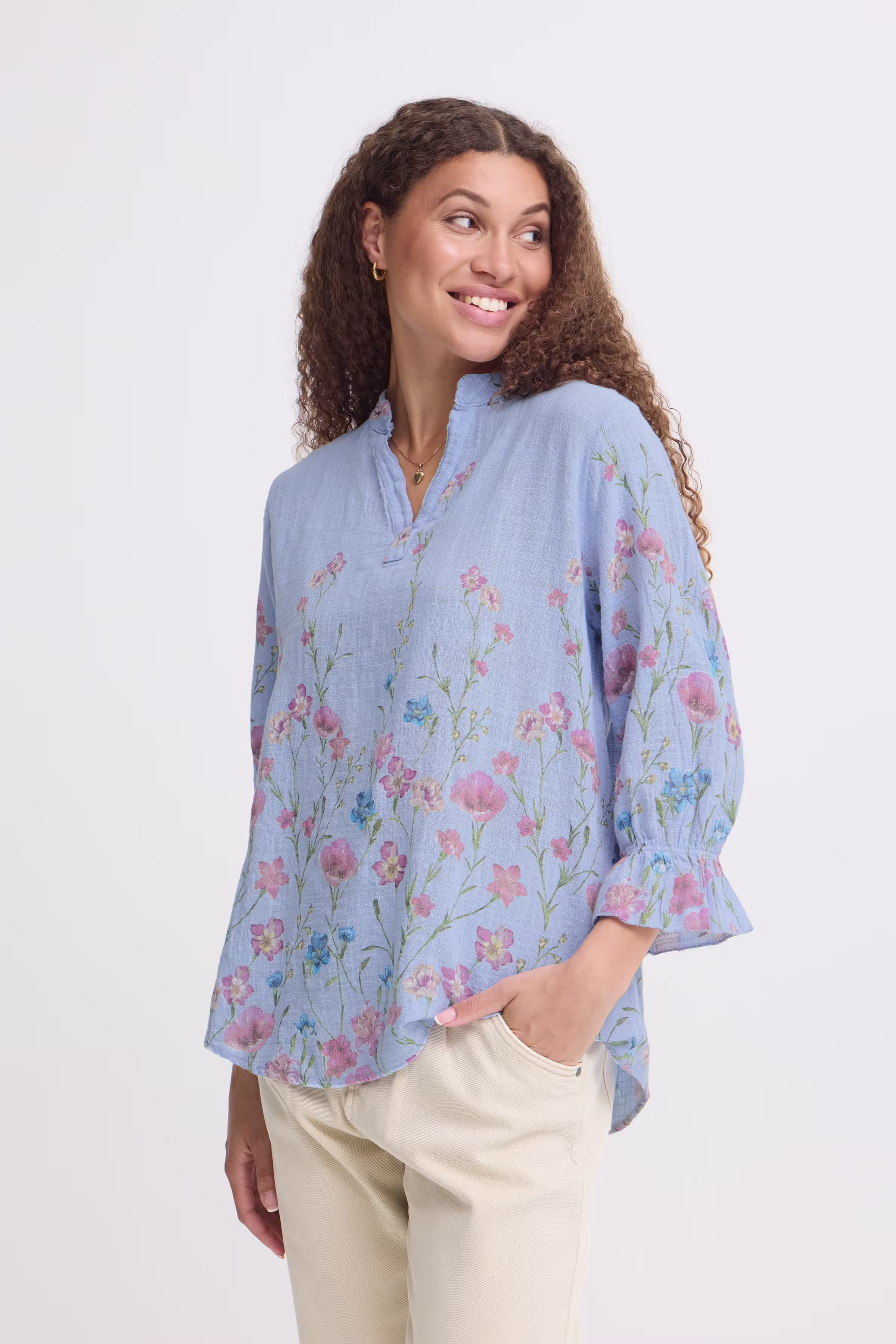 SBXALEXA Bluse LOOKBOOK FRONT 22101198-144112