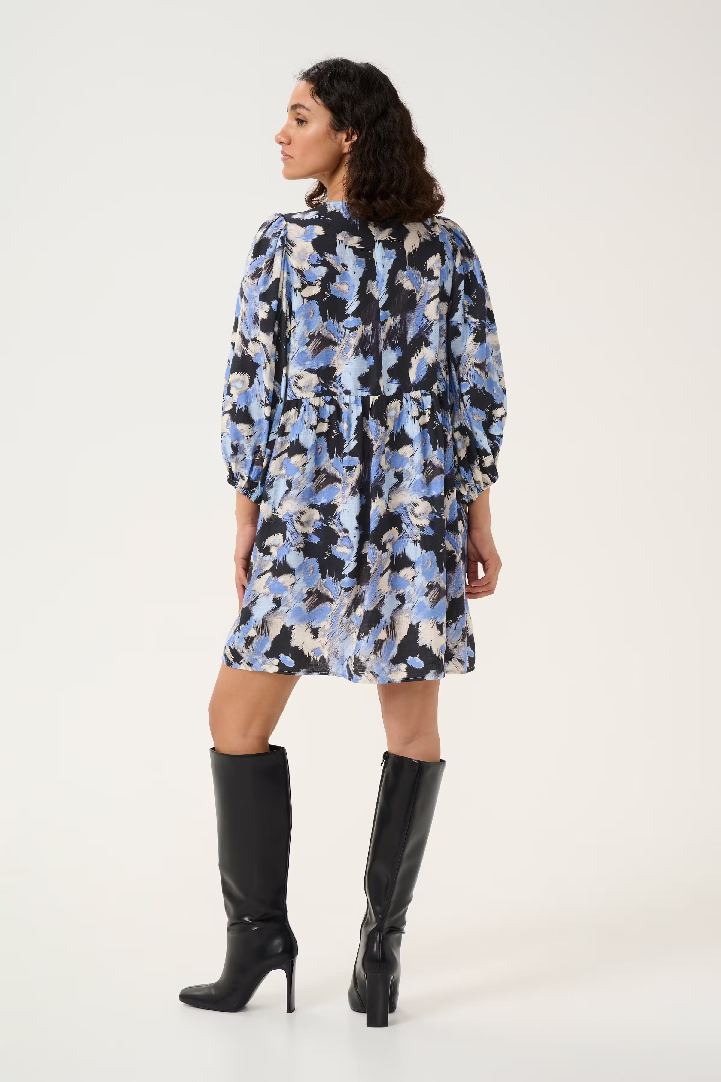 KAvictoria Jurk LOOKBOOK BACK 10509355-106806