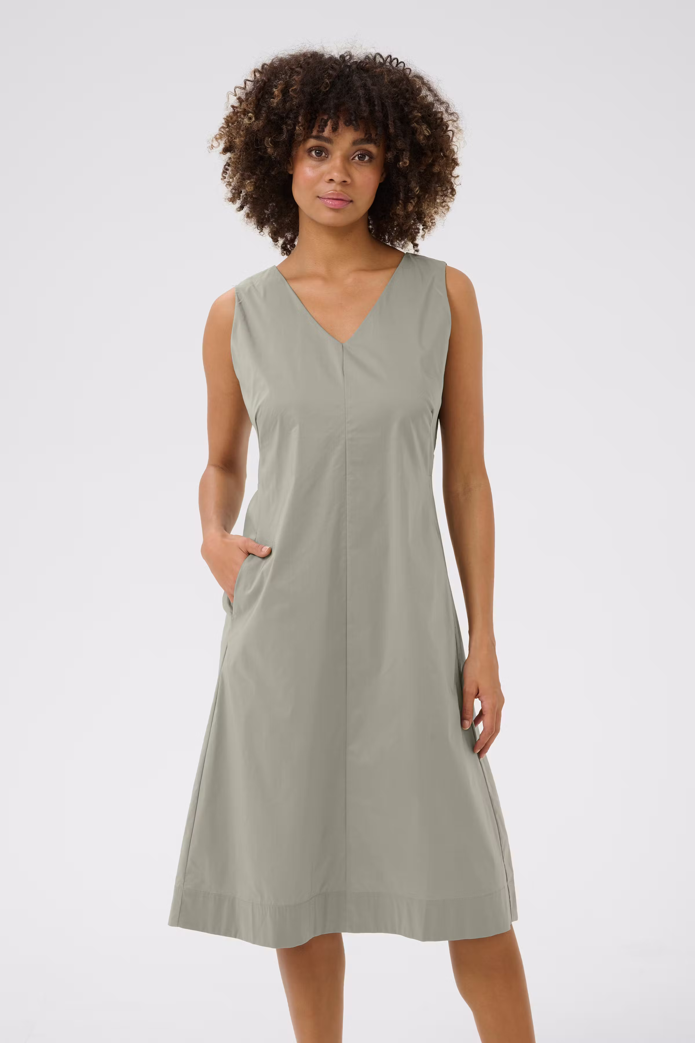 CUnovi Kleid LOOKBOOK FRONT 50111898-166008