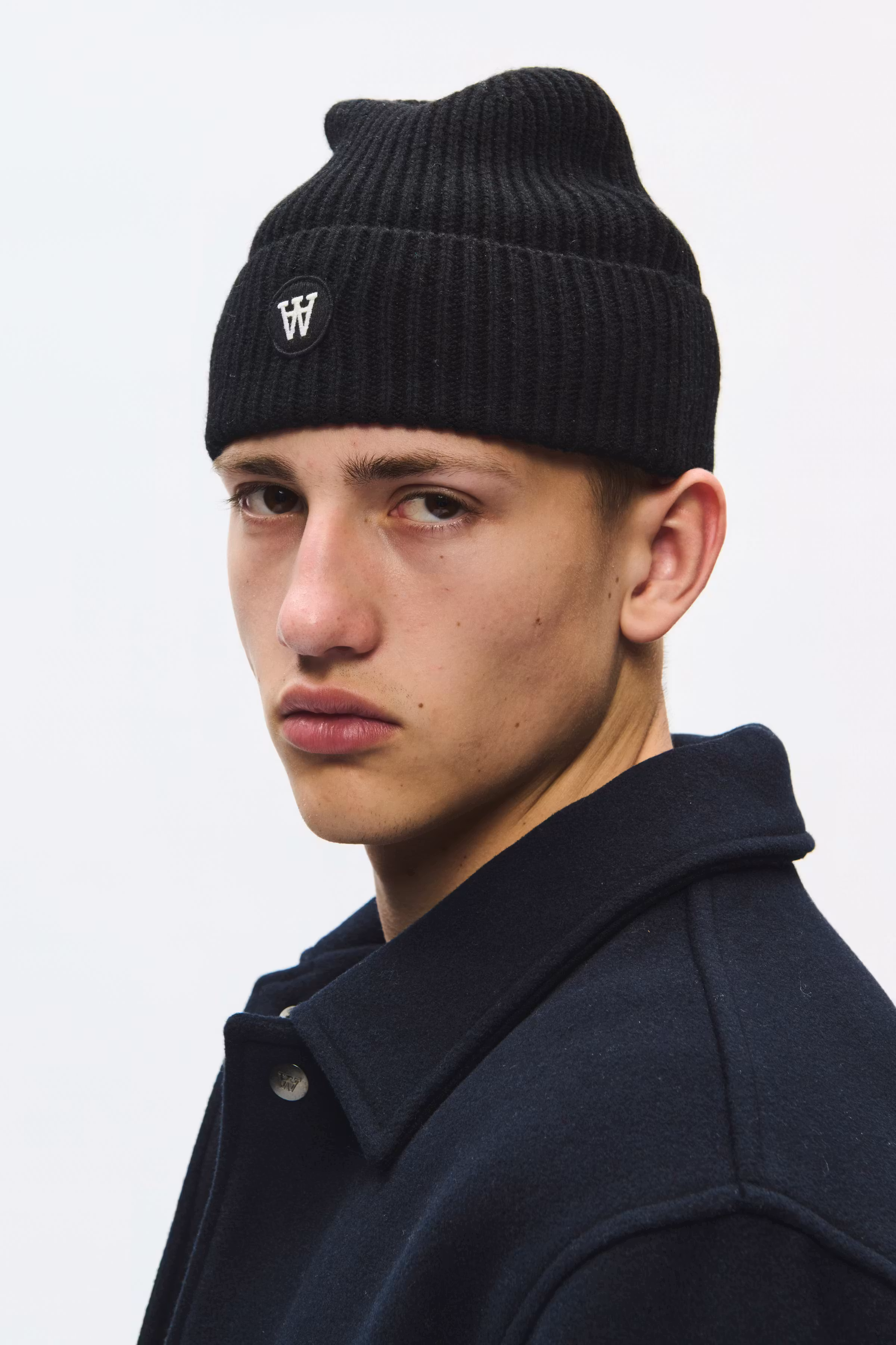 WWVin Beanie LOOKBOOK DETAIL 30252239-303700