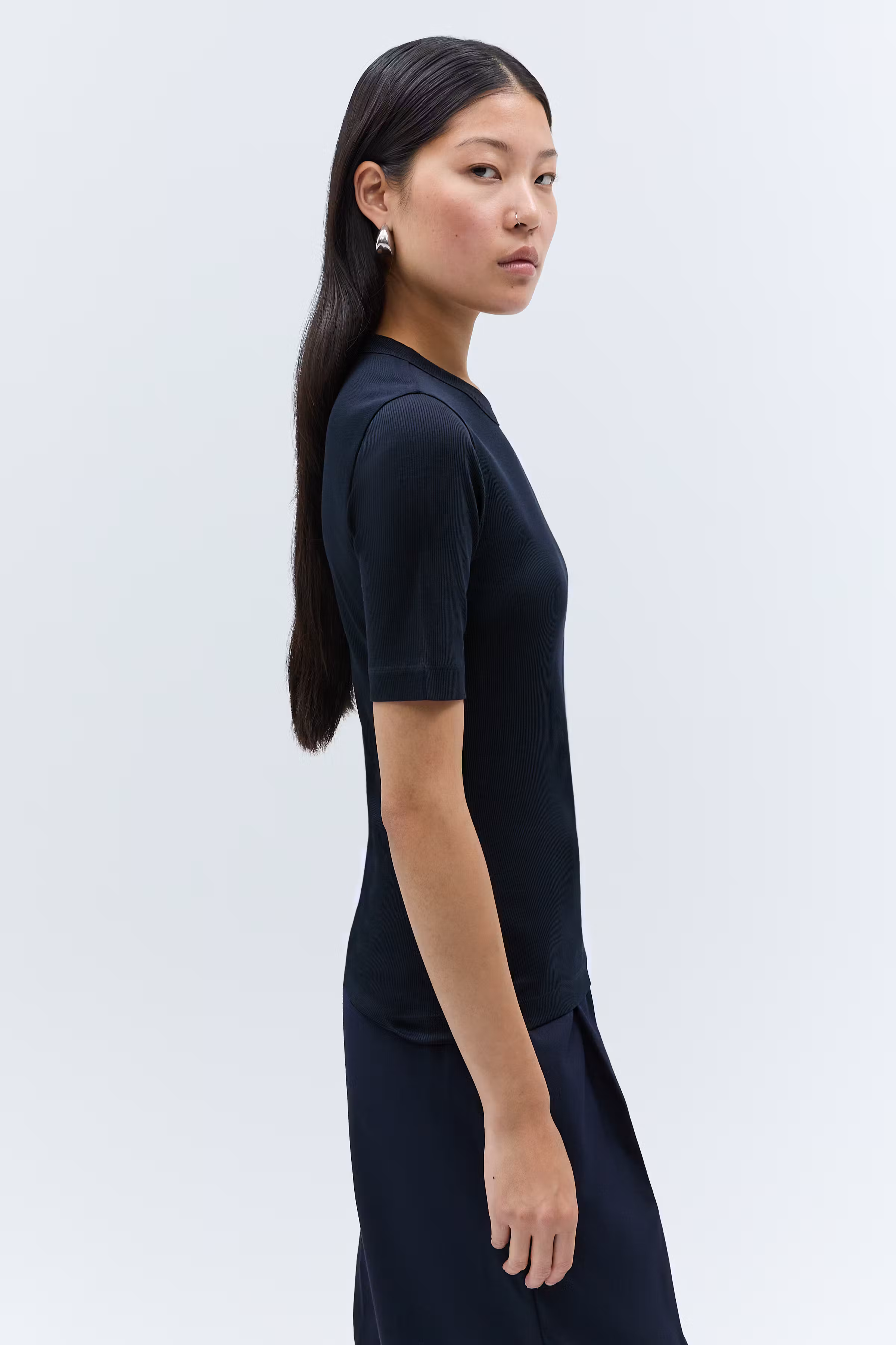 IOKRISTIN Top LOOKBOOK FRONT 30600546-BL900