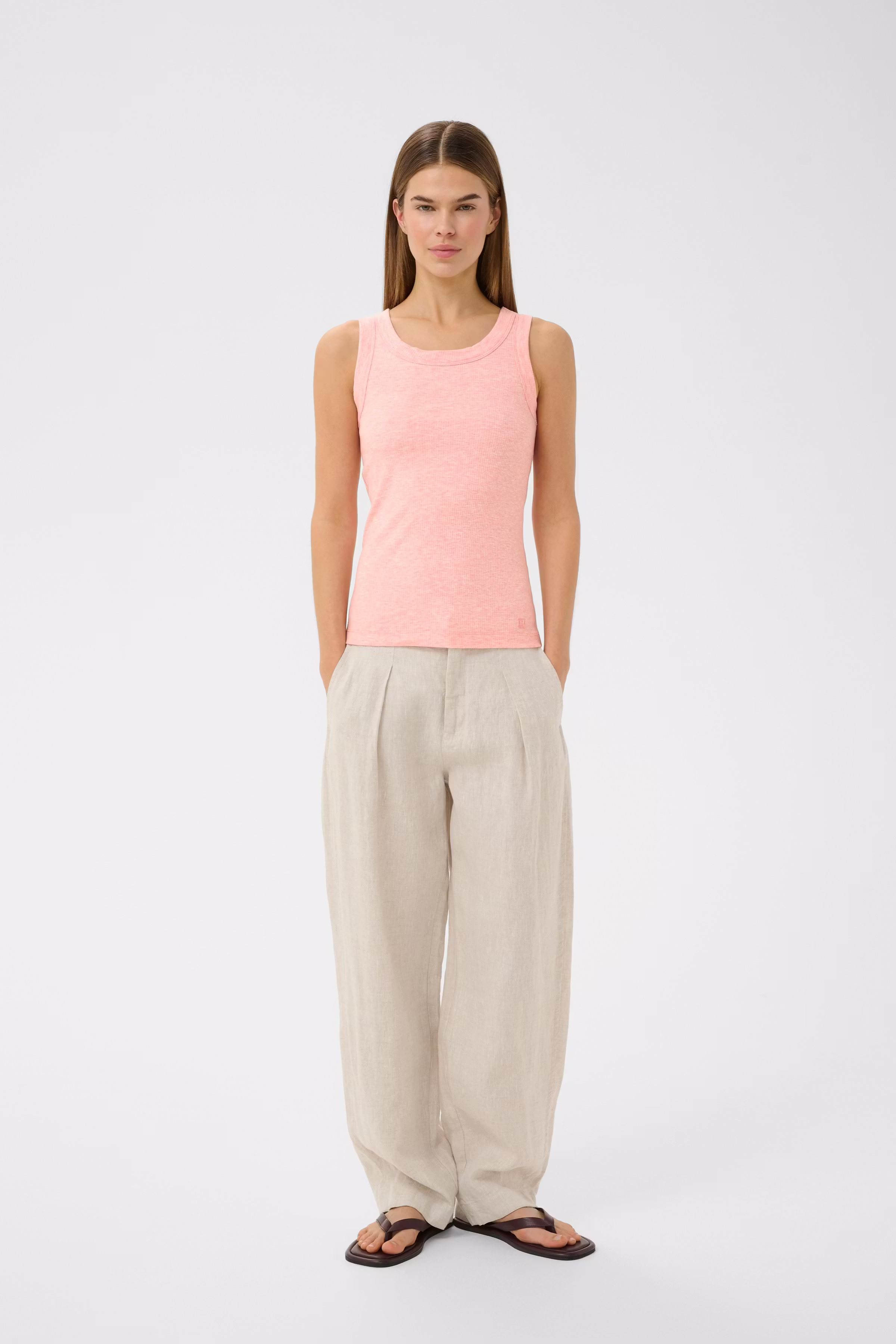 DagnaIW Top LOOKBOOK FRONT 30106863-1419111