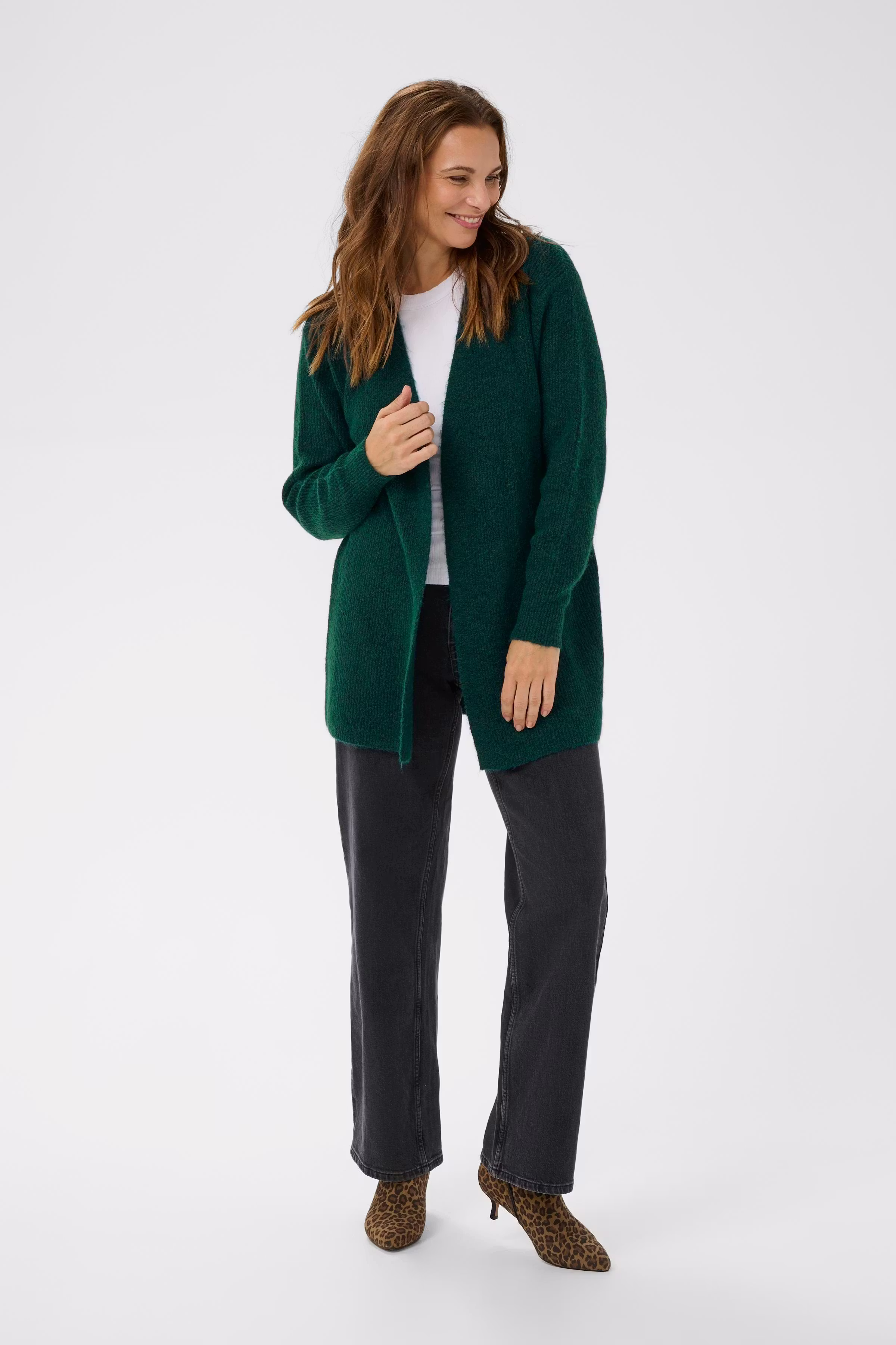 BPamanda Cardigan LOOKBOOK FRONT 40200085-108973