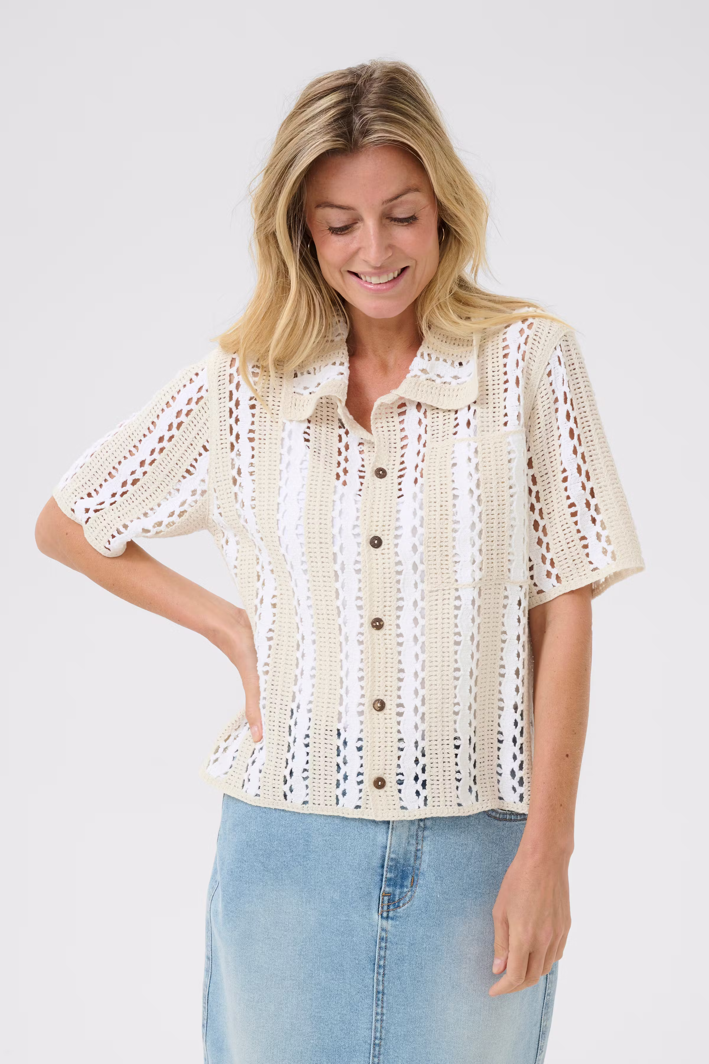 CRHoney Cardigan LOOKBOOK FRONT 10613714-107613