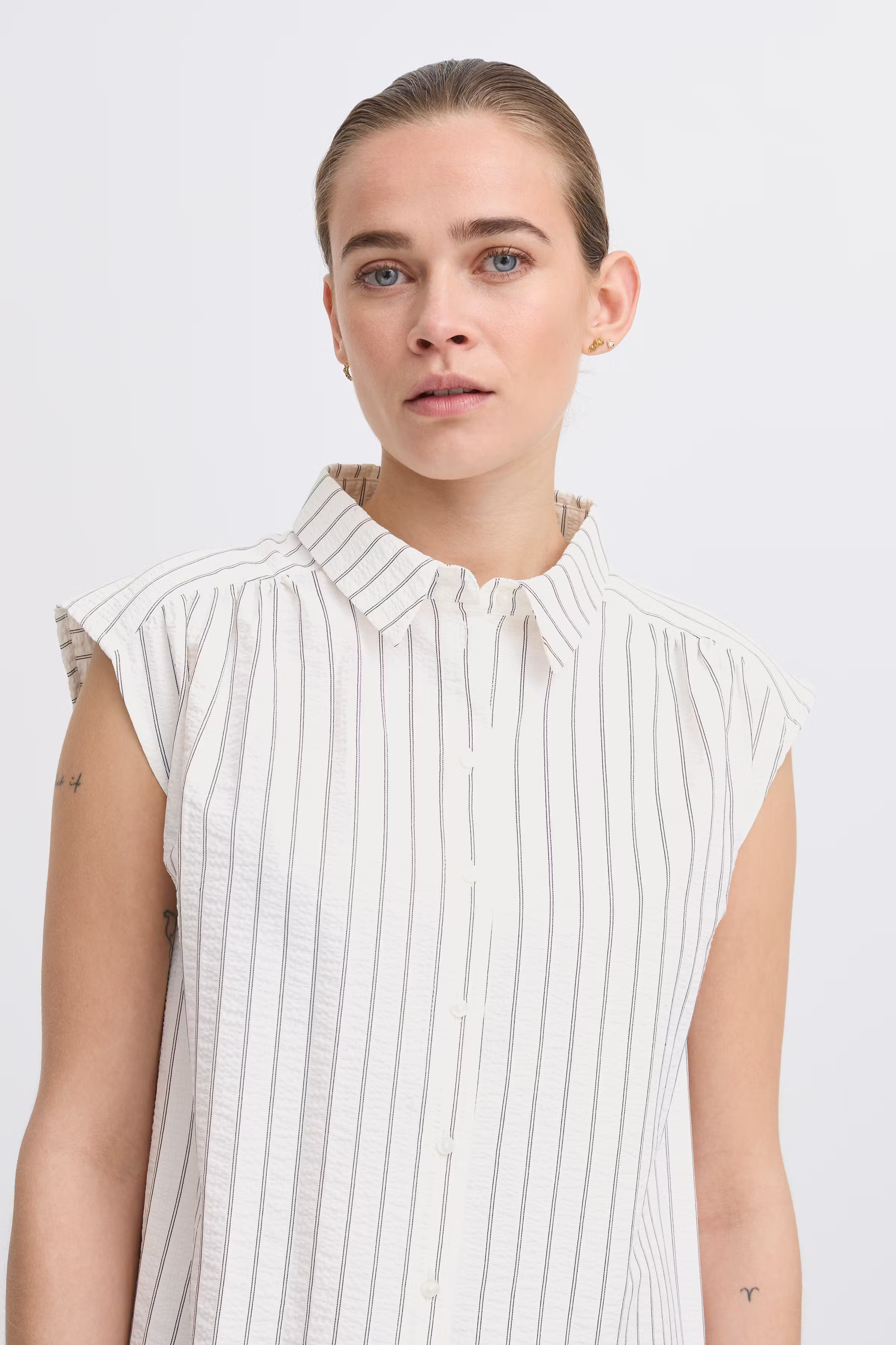 IHZAX Shirt LOOKBOOK DETAIL 20123233-114201