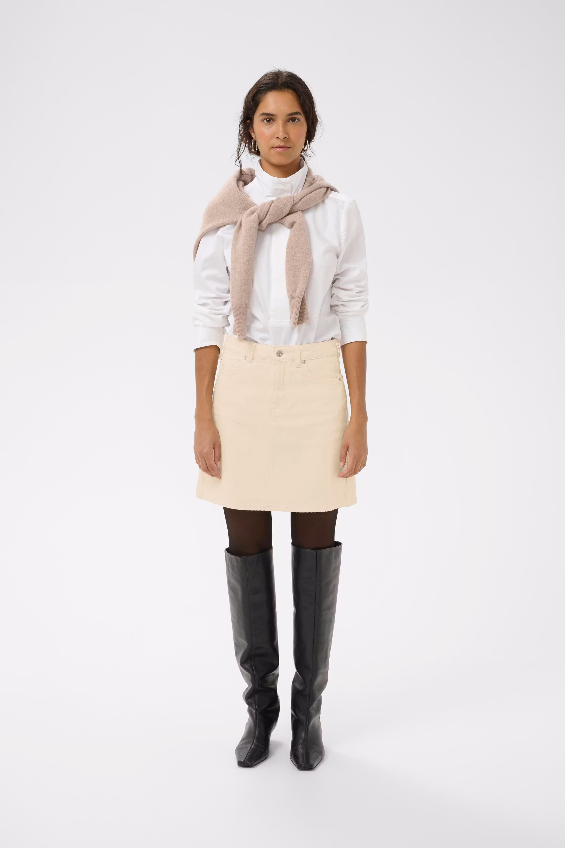 RylieIW Skirt LOOKBOOK FRONT 30111151-300597