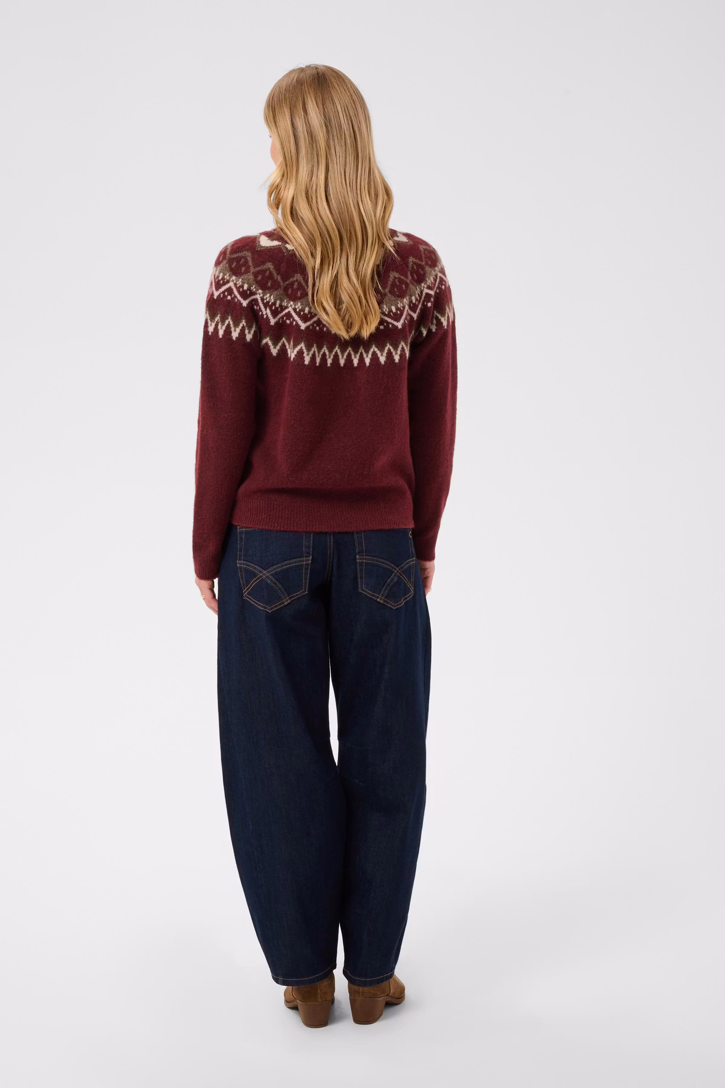 CRCherrie Pullover LOOKBOOK BACK 10615330-1000263